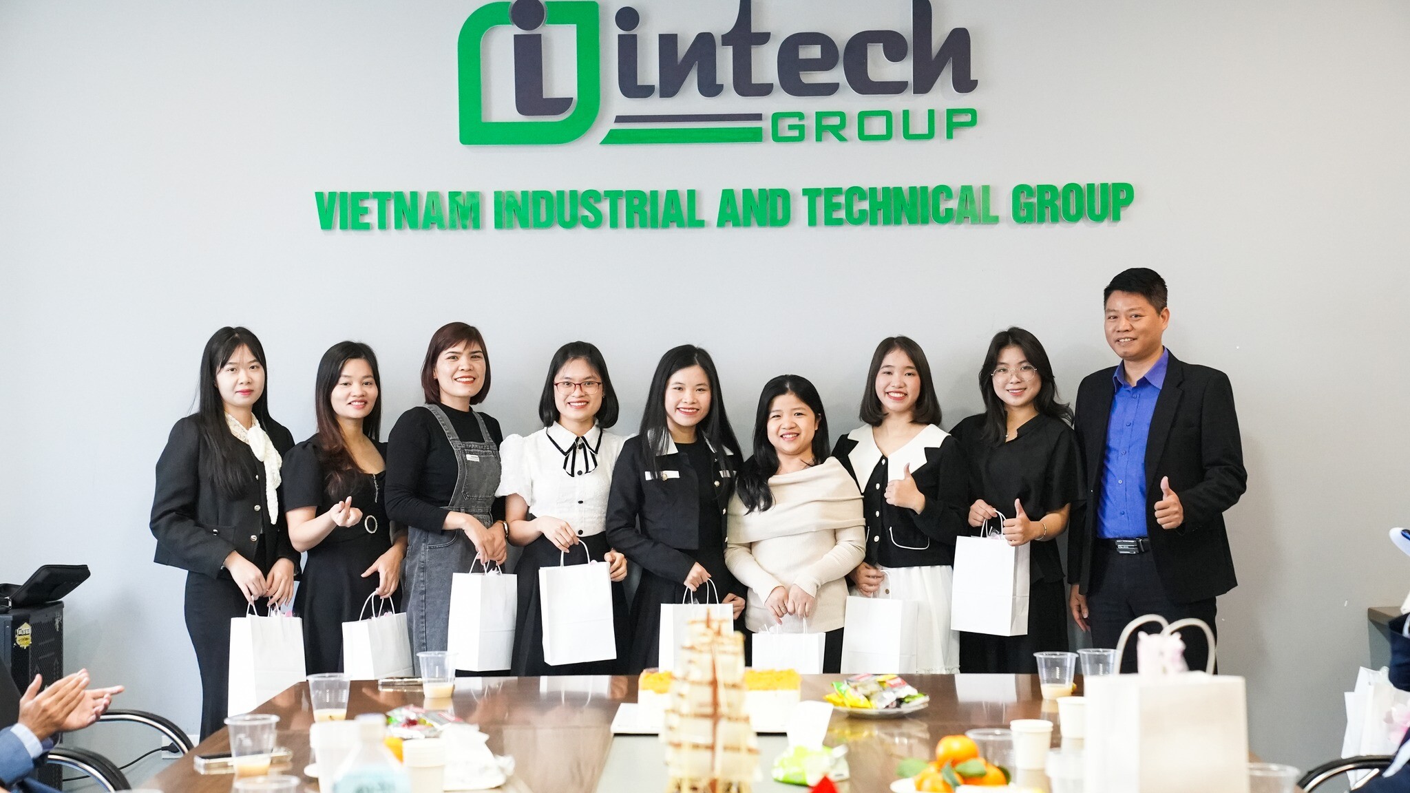 Phát Triển Năng Lượng Xanh Intech Việt Nam 3