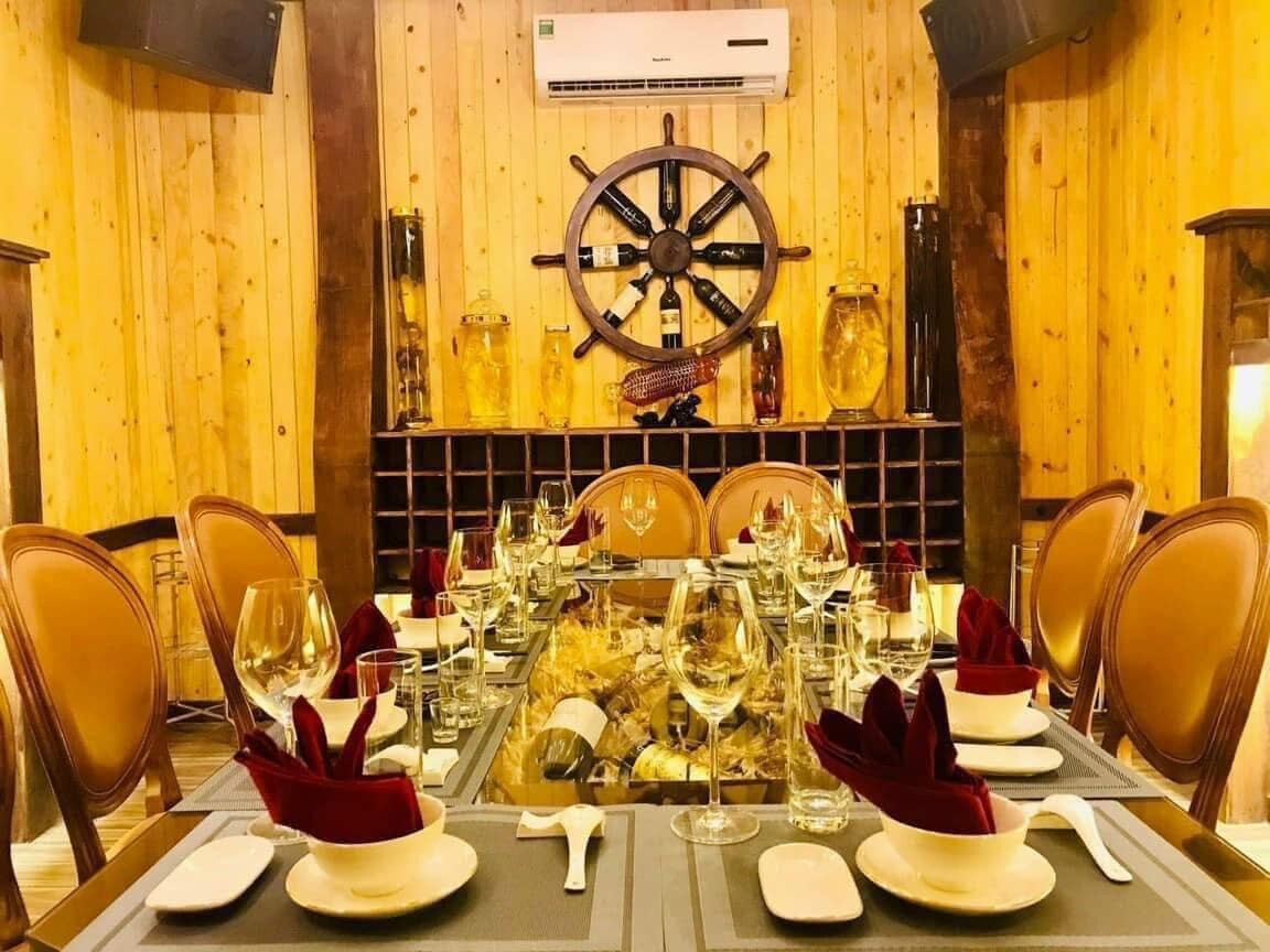 Quảng Xuân Restaurants 2