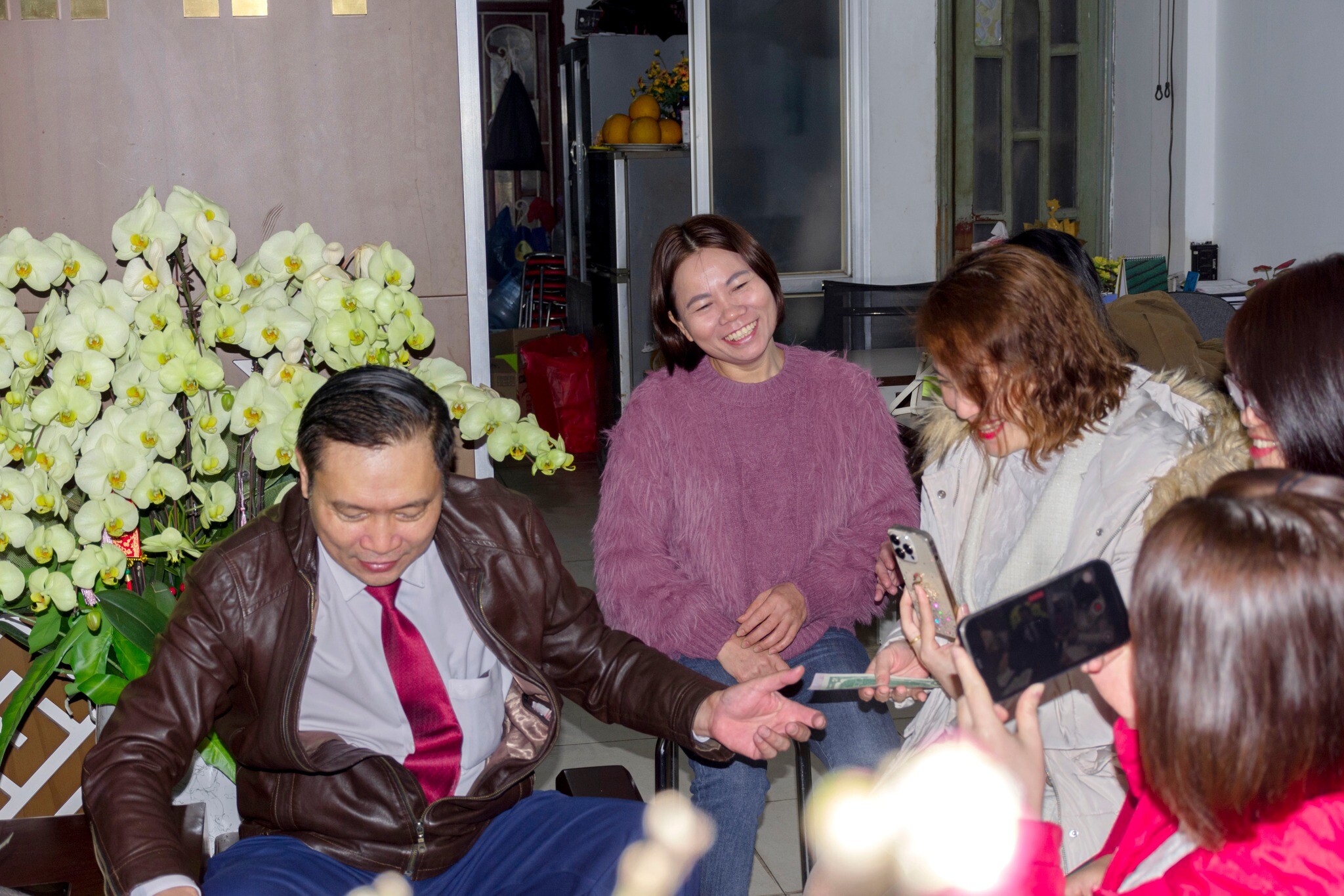 Sản xuất và thương mại Đa Hình 4