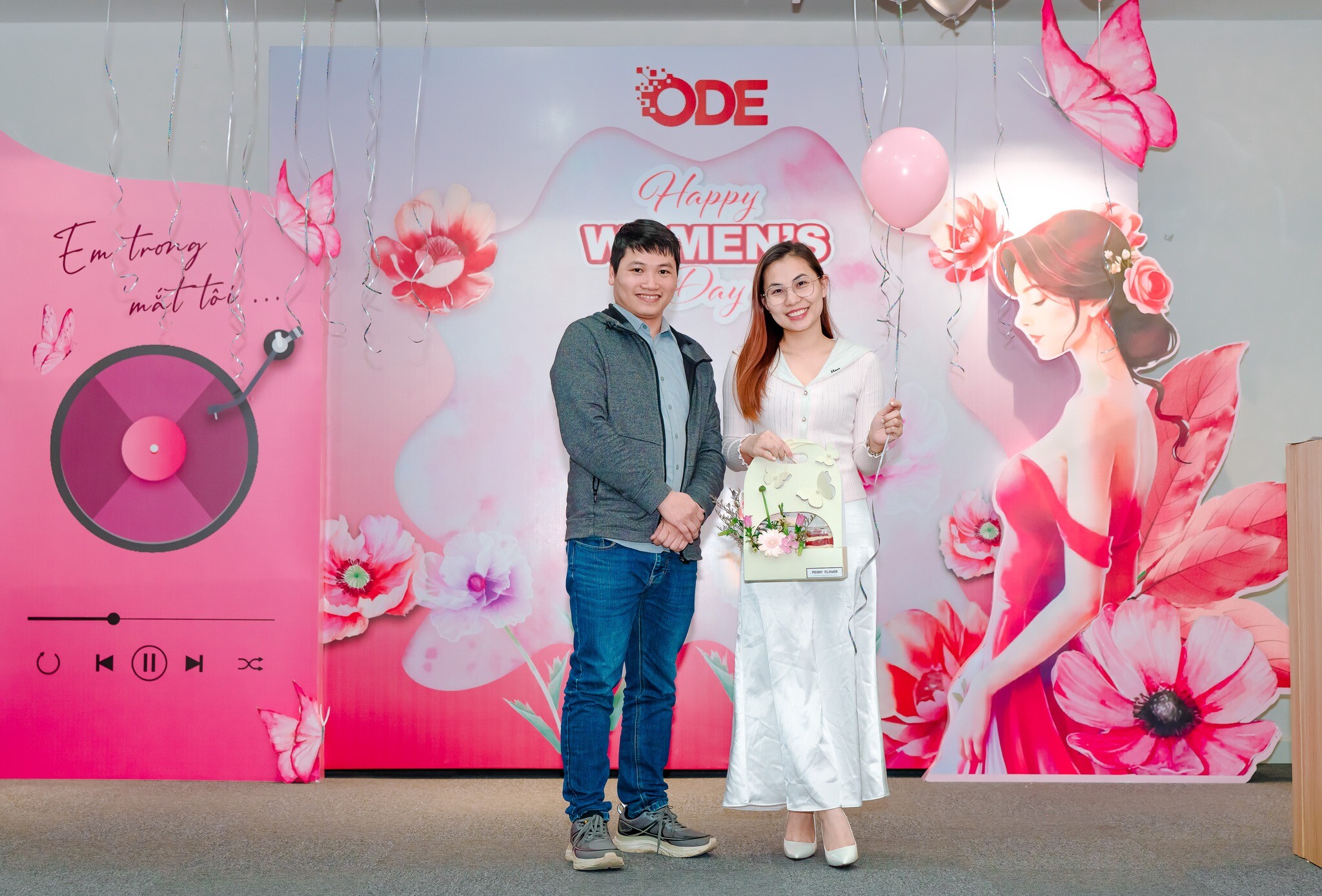 TẬP ĐOÀN TRUYỀN THÔNG VÀ GIẢI TRÍ ODE 10