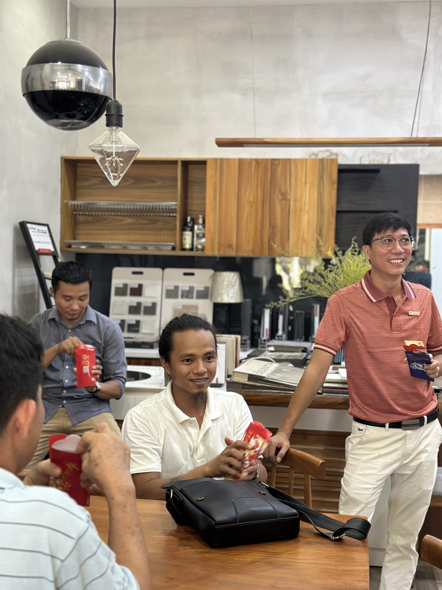 Tập đoàn Thước Tầm 5