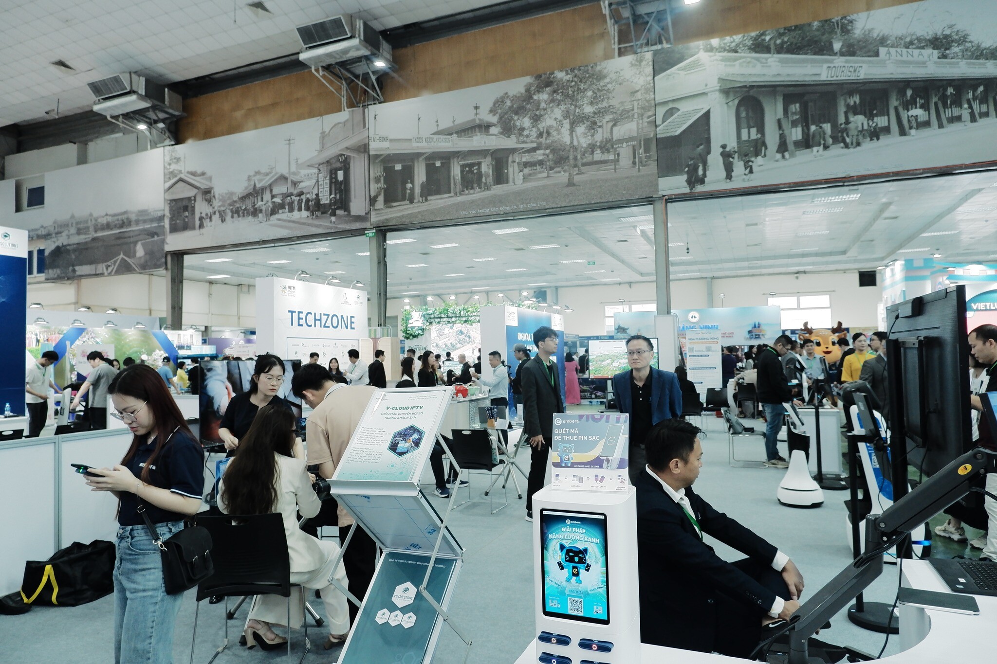 CÔNG NGHỆ EMBERA 11