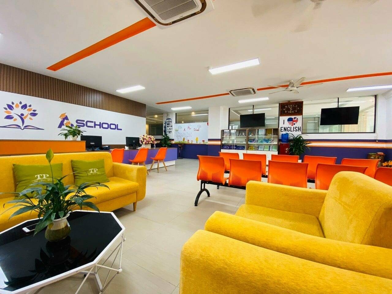 Tập đoàn Giáo dục và công nghệ Aplus 10