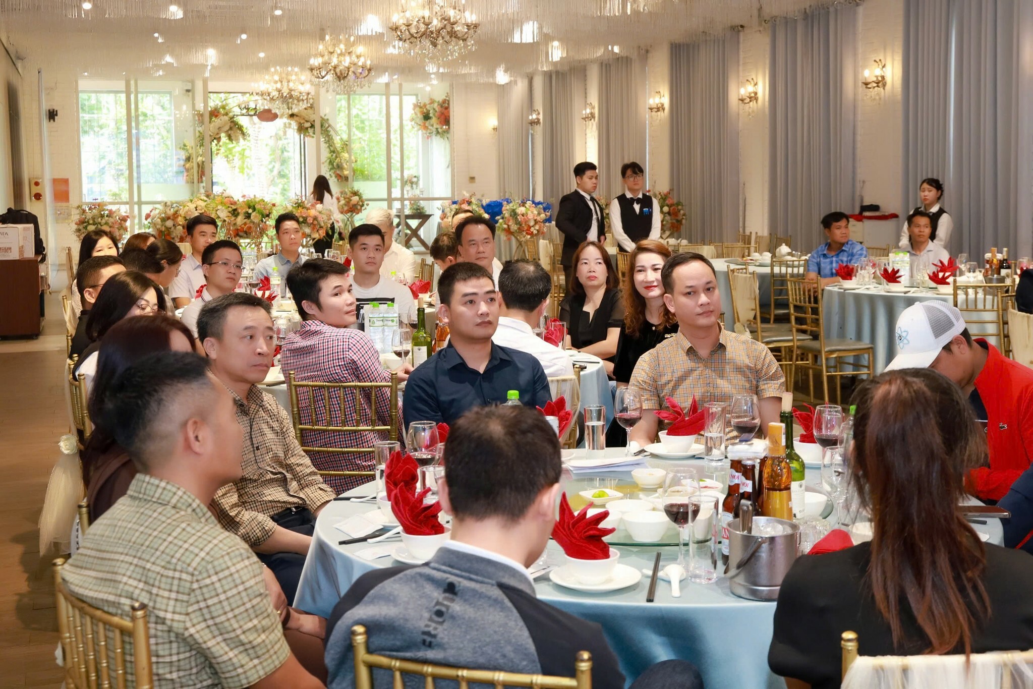 Công Ty TNHH Việt Pháp 11