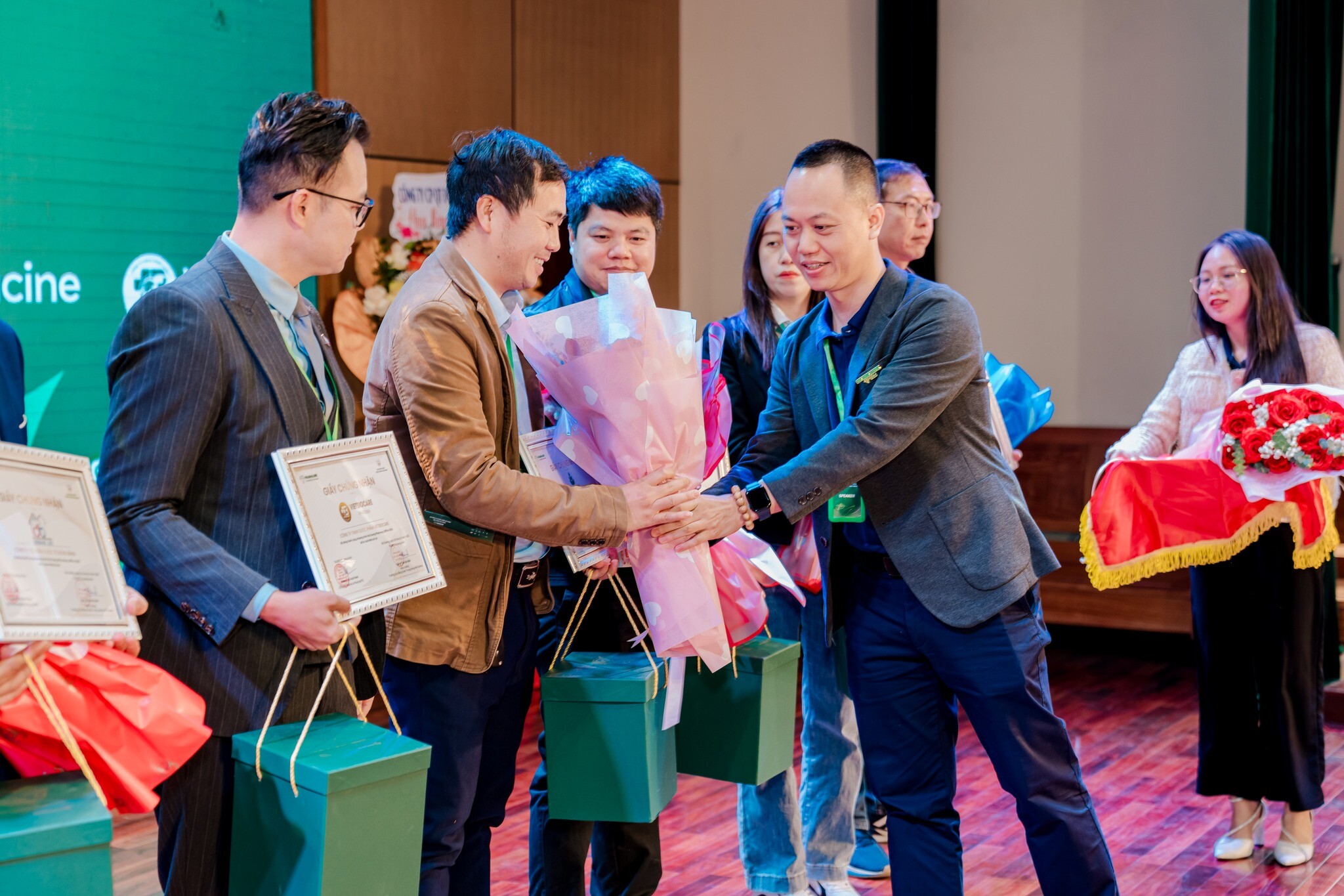 PHARMALINK VIỆT NAM 5