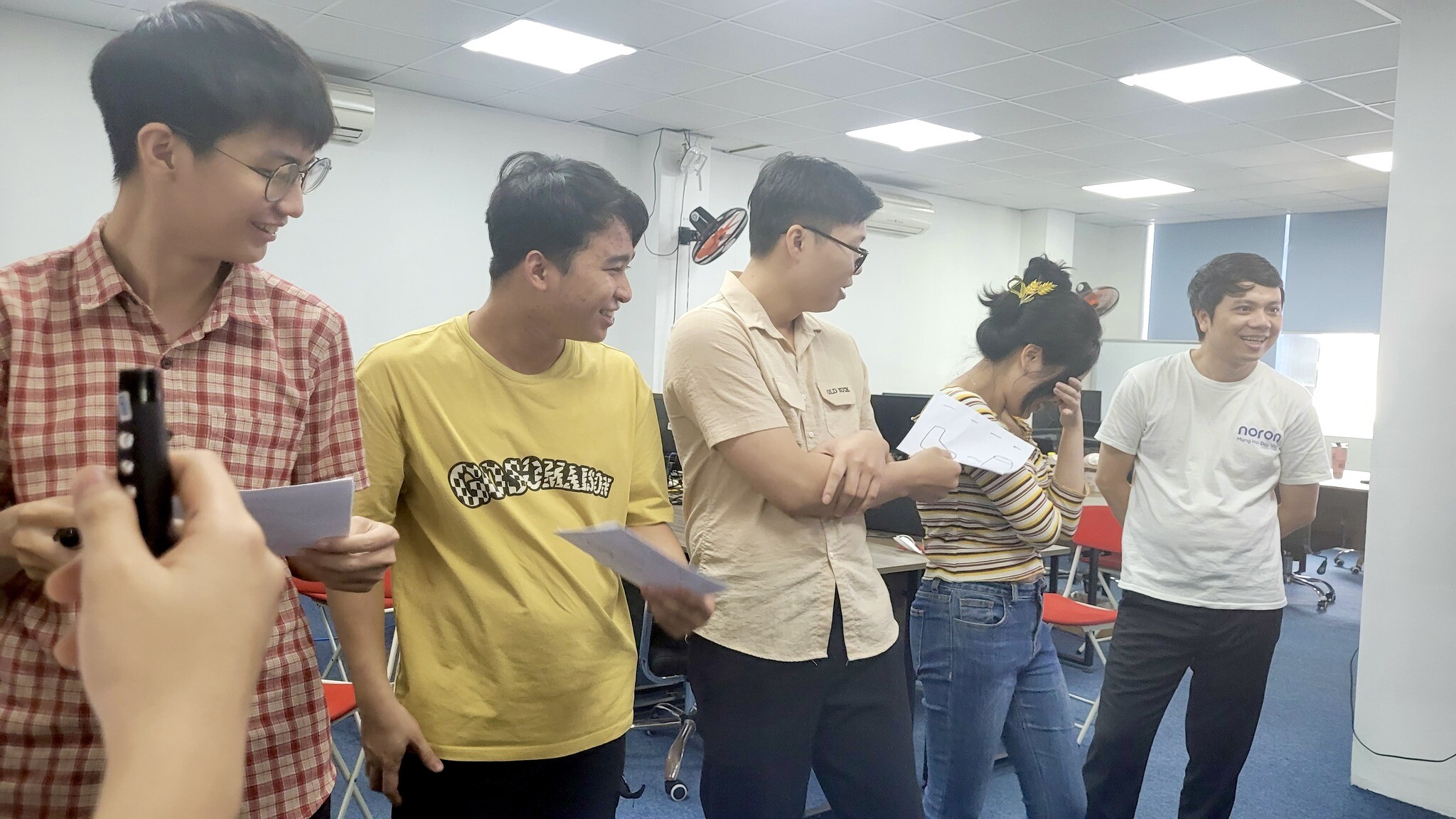 CÔNG NGHỆ MH SOLUTION 13