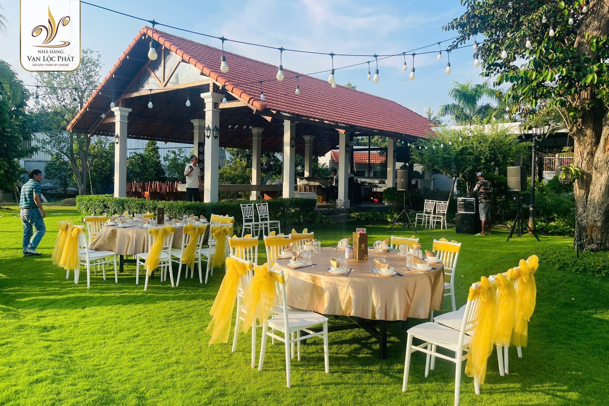 NHÀ HÀNG ẨM THỰC VẠN LỘC PHÁT 8