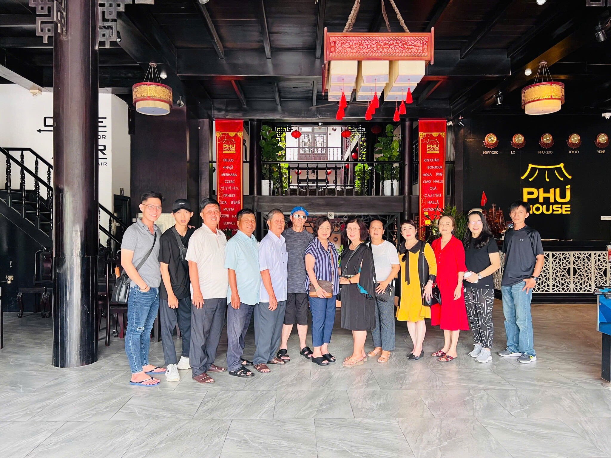 Phú House Hostel 12