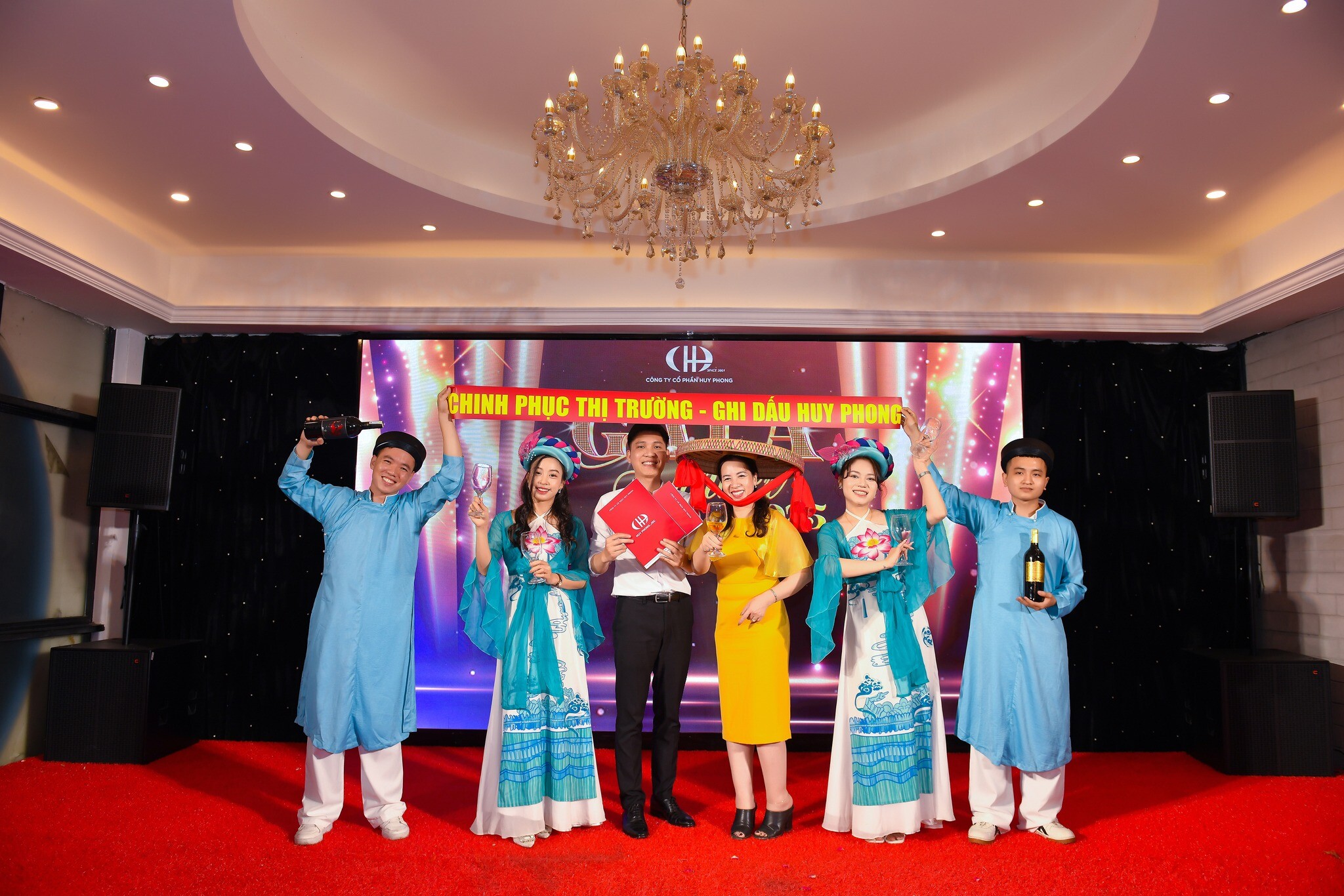 CÔNG TY CP HUY PHONG 8