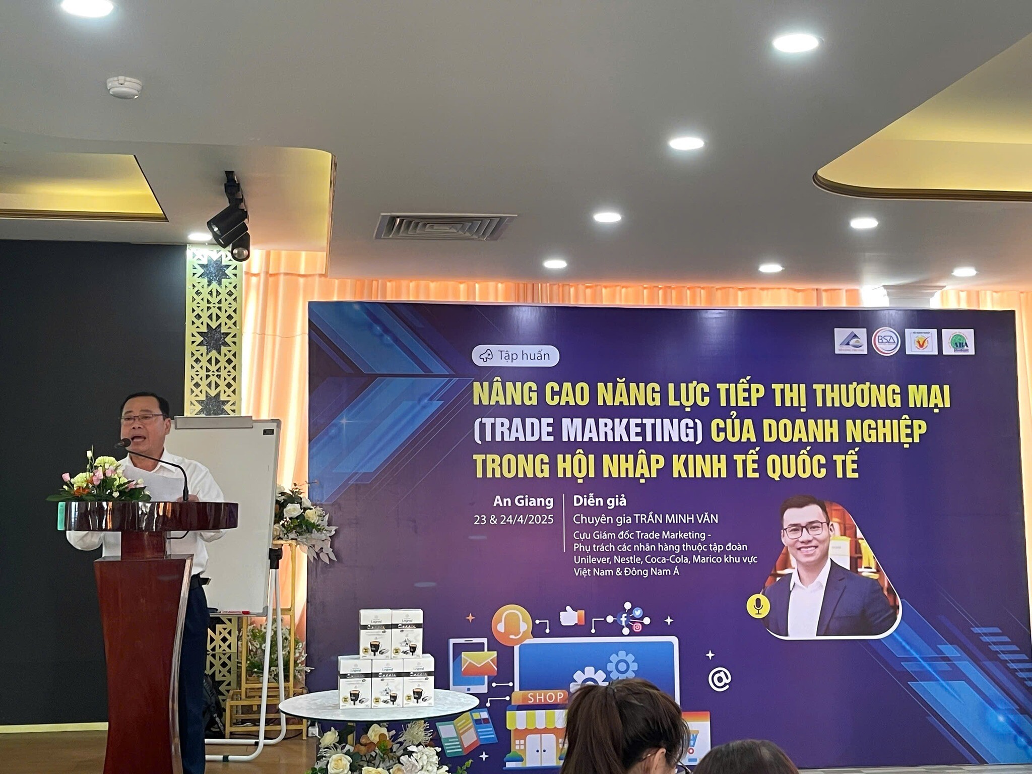 Hàng Việt Nam Chất Lượng Cao Tp.HCM 9