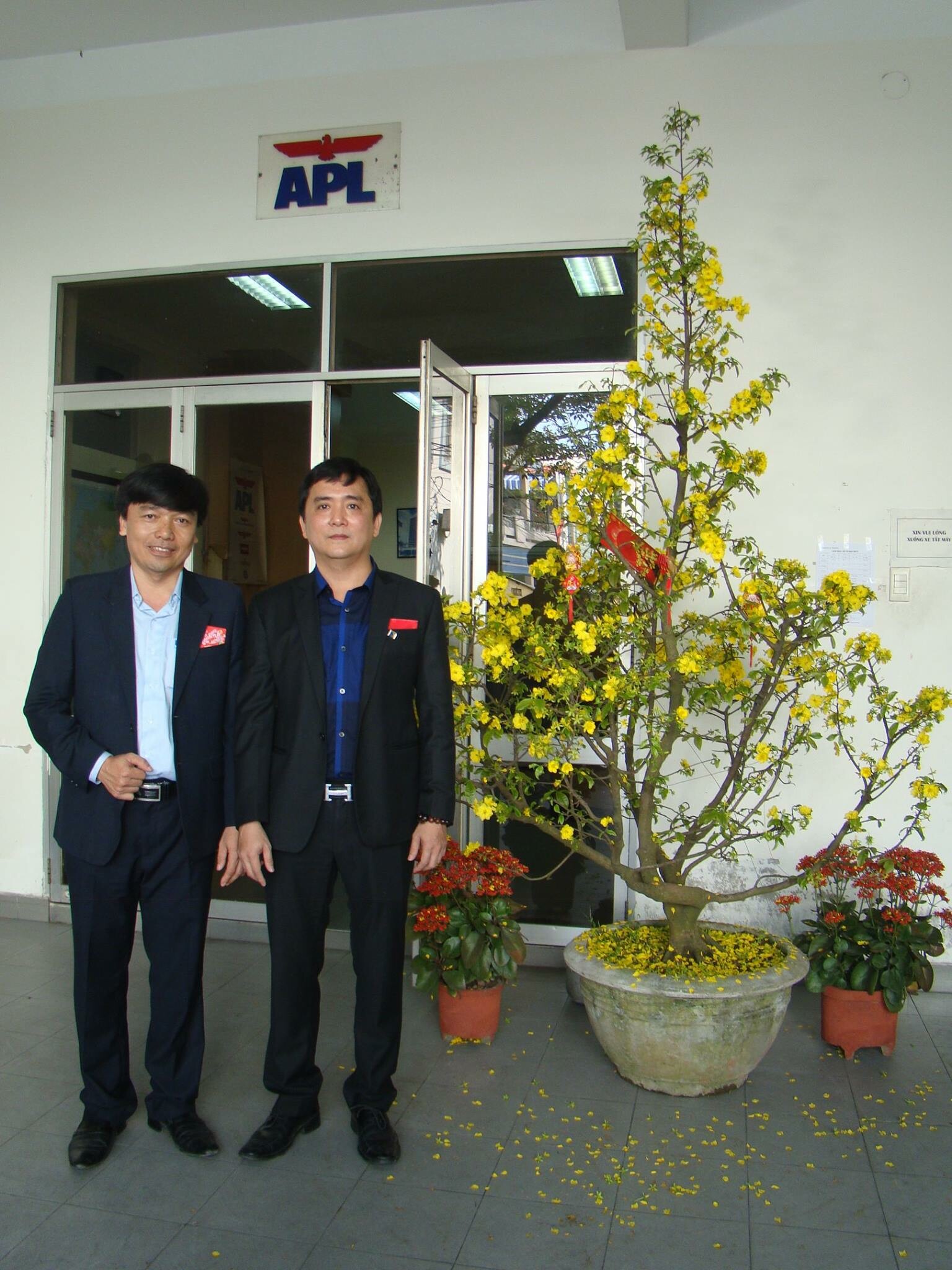 Vận tải và Thuê tàu (Vietfracht) 5