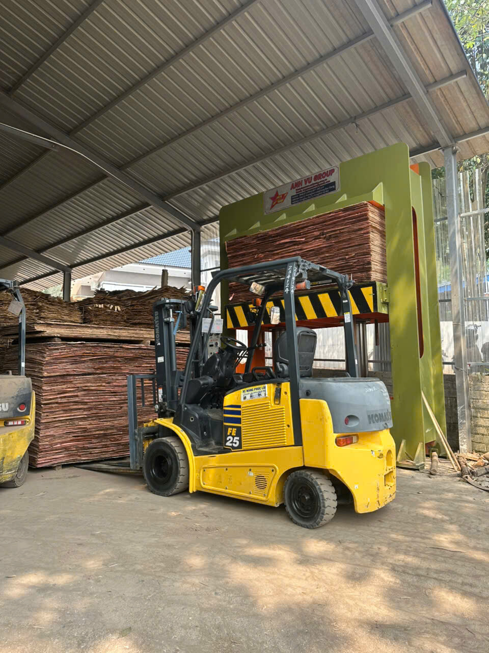 XE NÂNG PHÚC LÂM 7