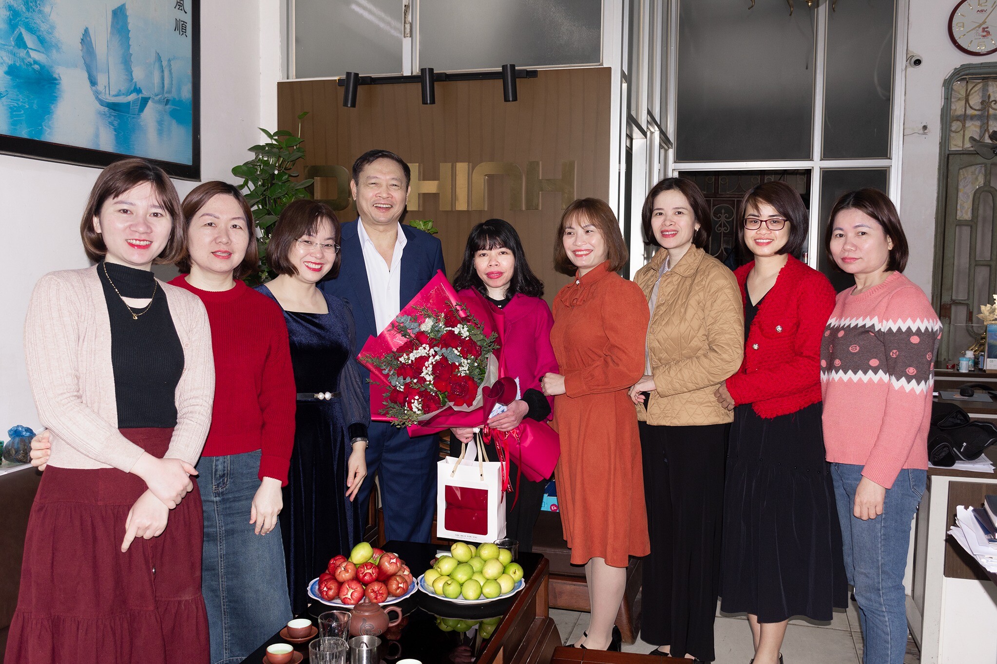 Sản xuất và thương mại Đa Hình 10