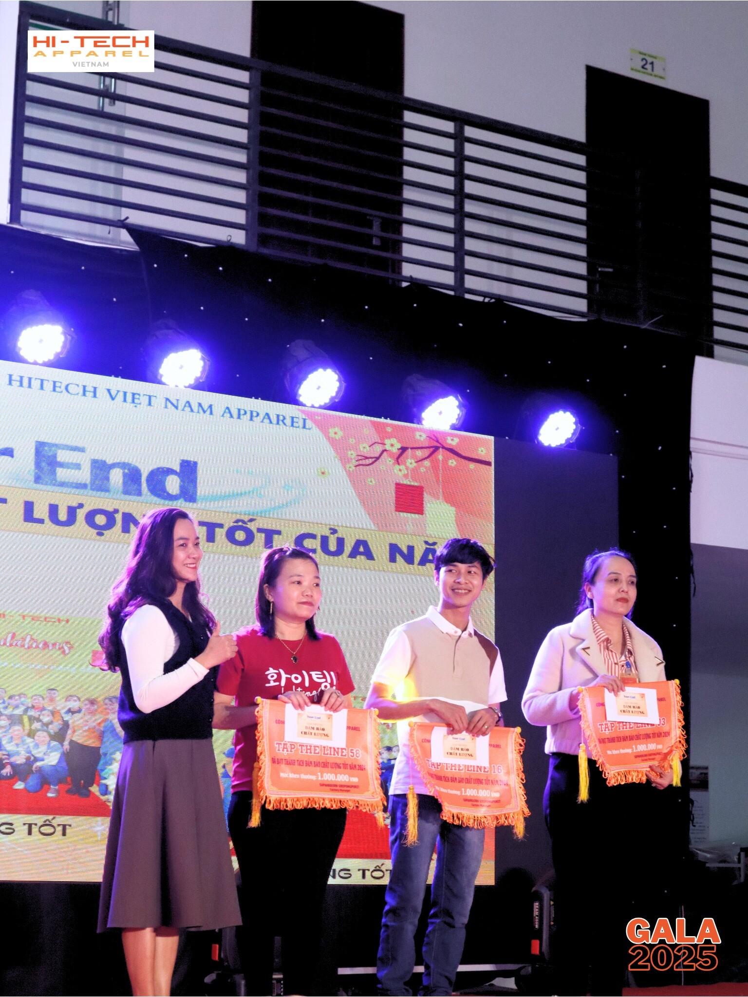 HI – TECH VIỆT NAM APPAREL 5