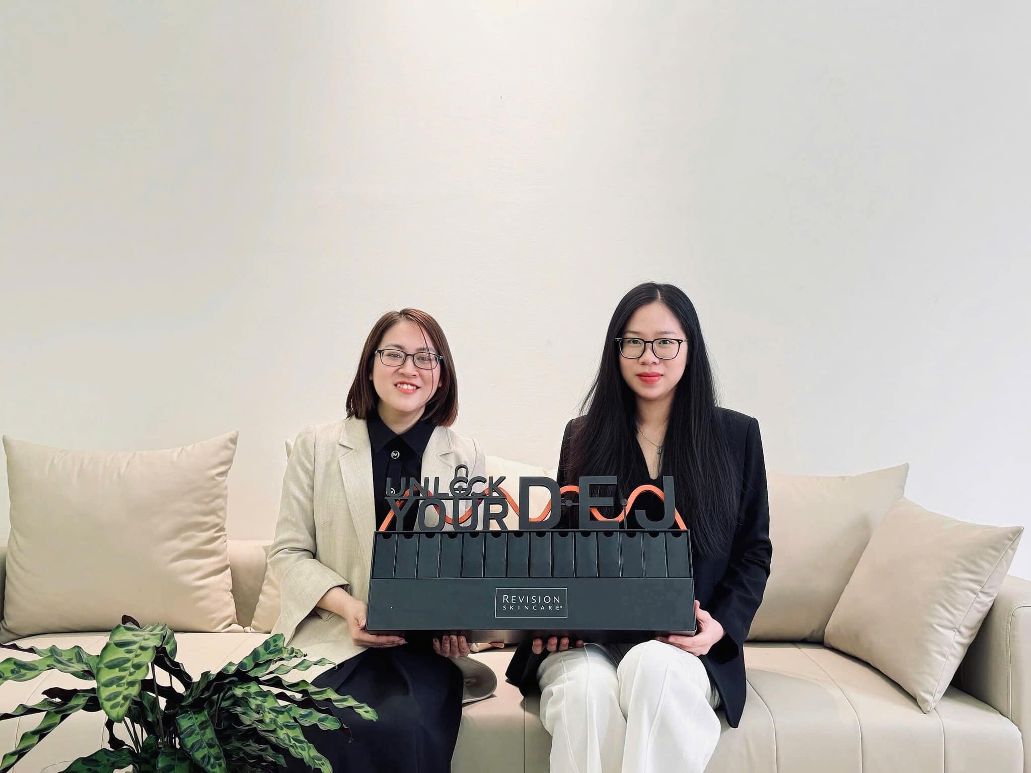 Hộ Kinh Doanh Tú Phạm - Dược Mỹ Phẩm 7