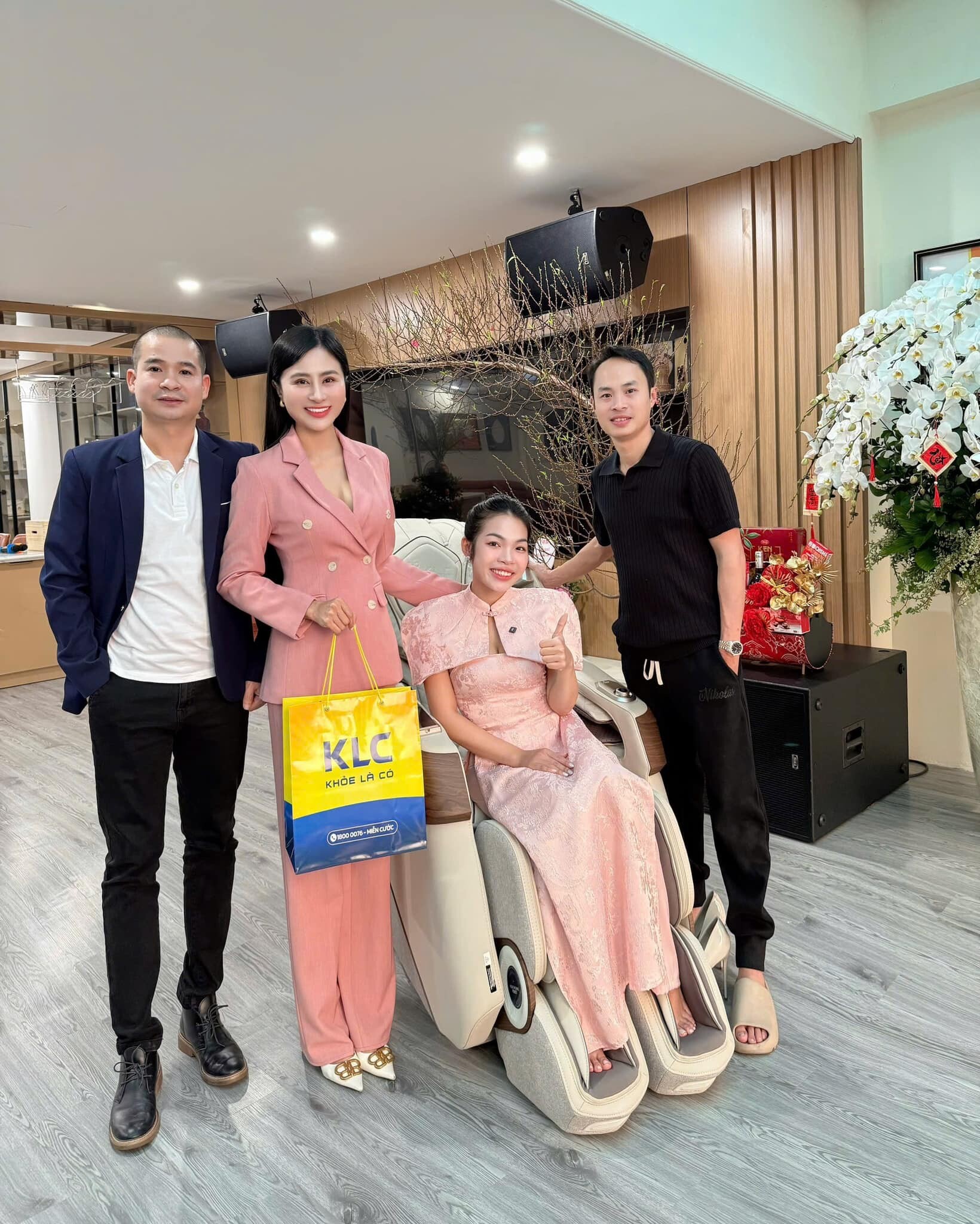 QUỐC TẾ KLC GROUP 2