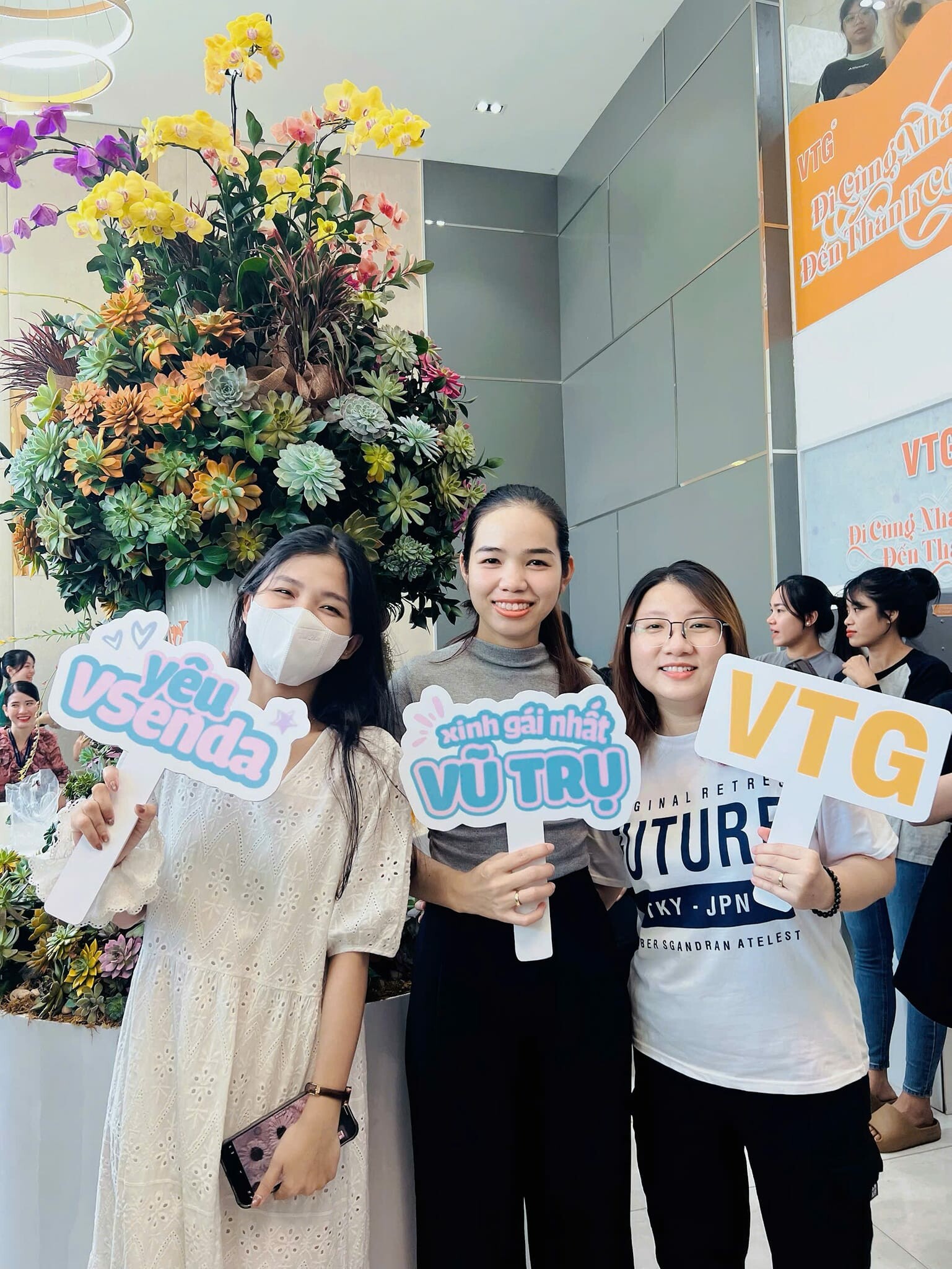 VIỆT TIÊN LAB GROUP 9