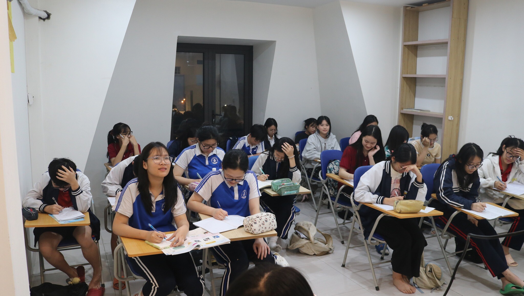 Việt - Hàn Star 9