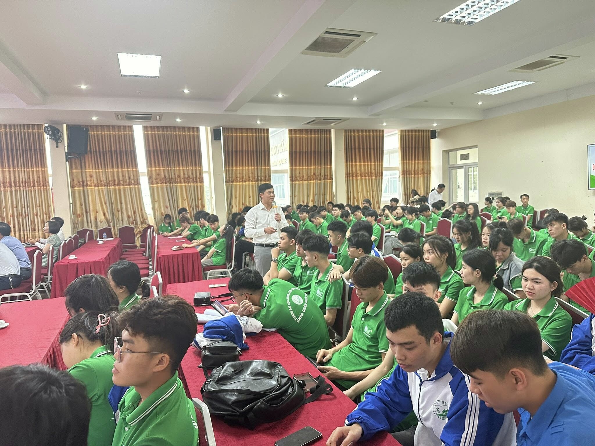 HẠT GIỐNG C.P VIỆT NAM 11