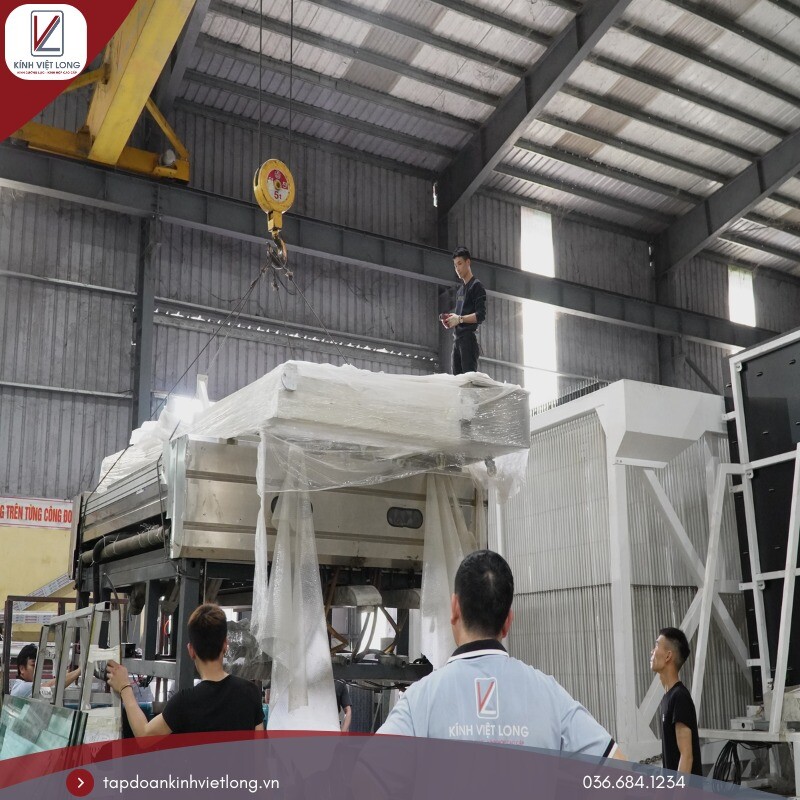 TẬP ĐOÀN KÍNH VIỆT LONG 7