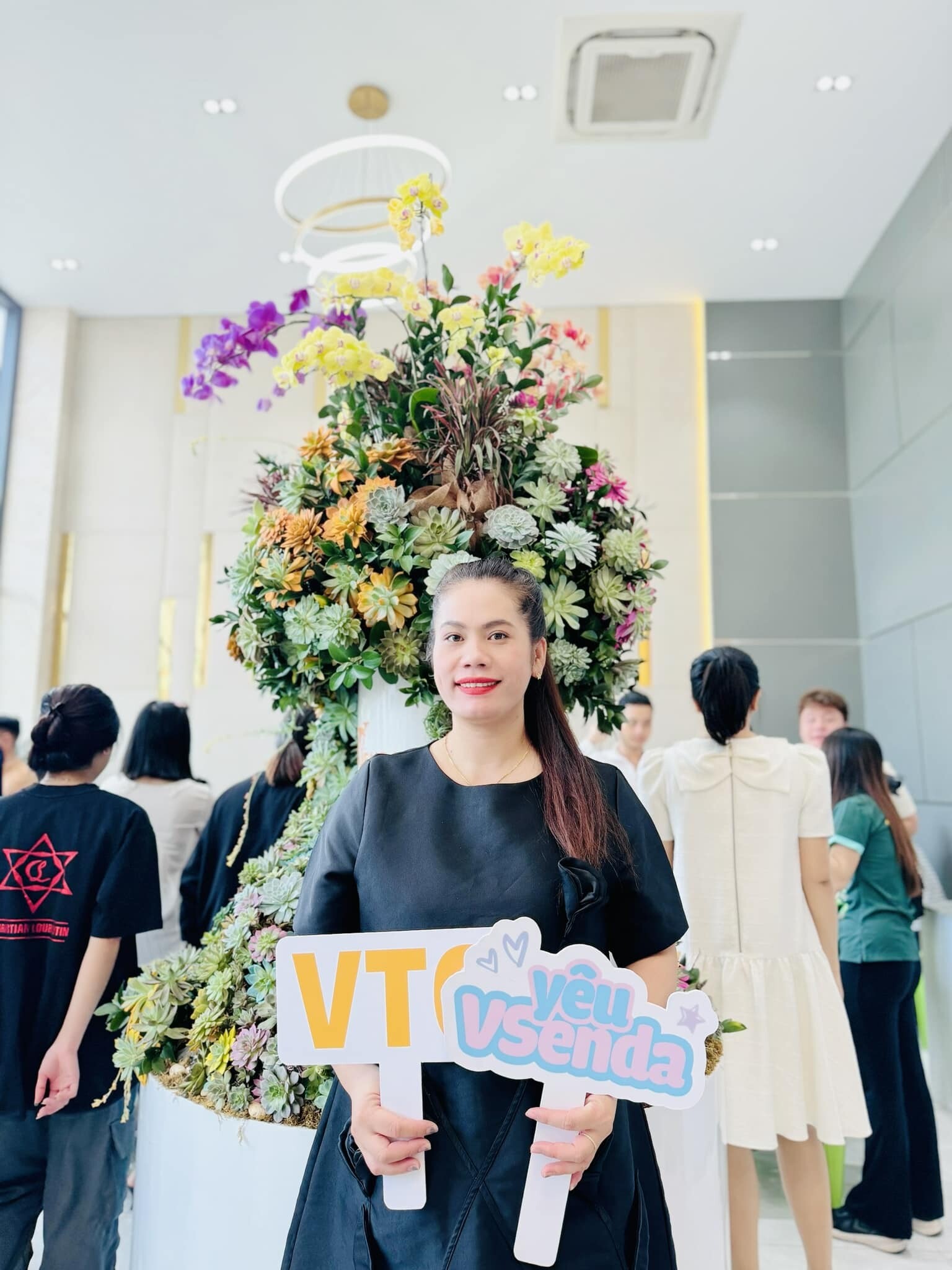 VIỆT TIÊN LAB GROUP 10