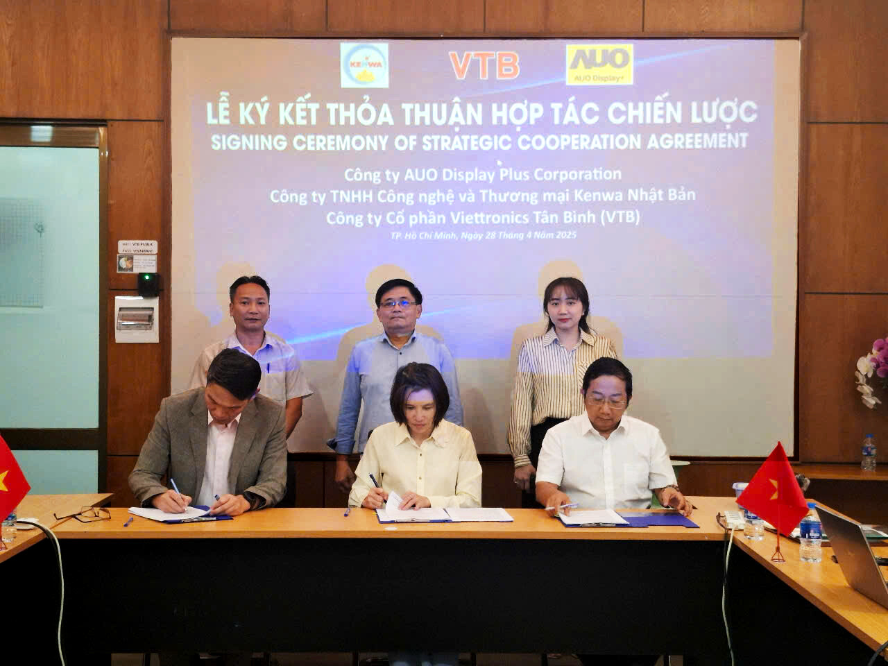 Viettronics Tân Bình 11