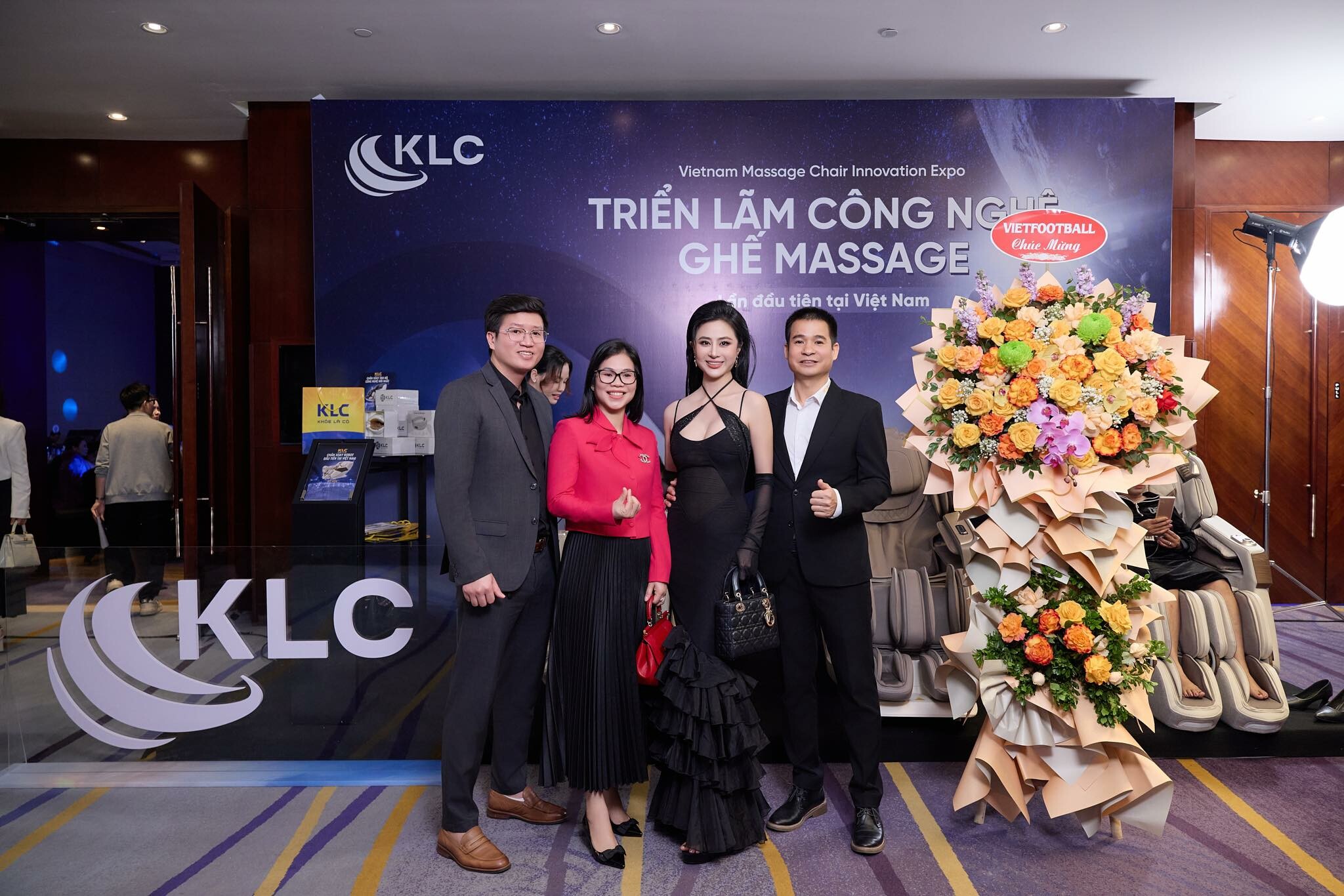 QUỐC TẾ KLC GROUP 6