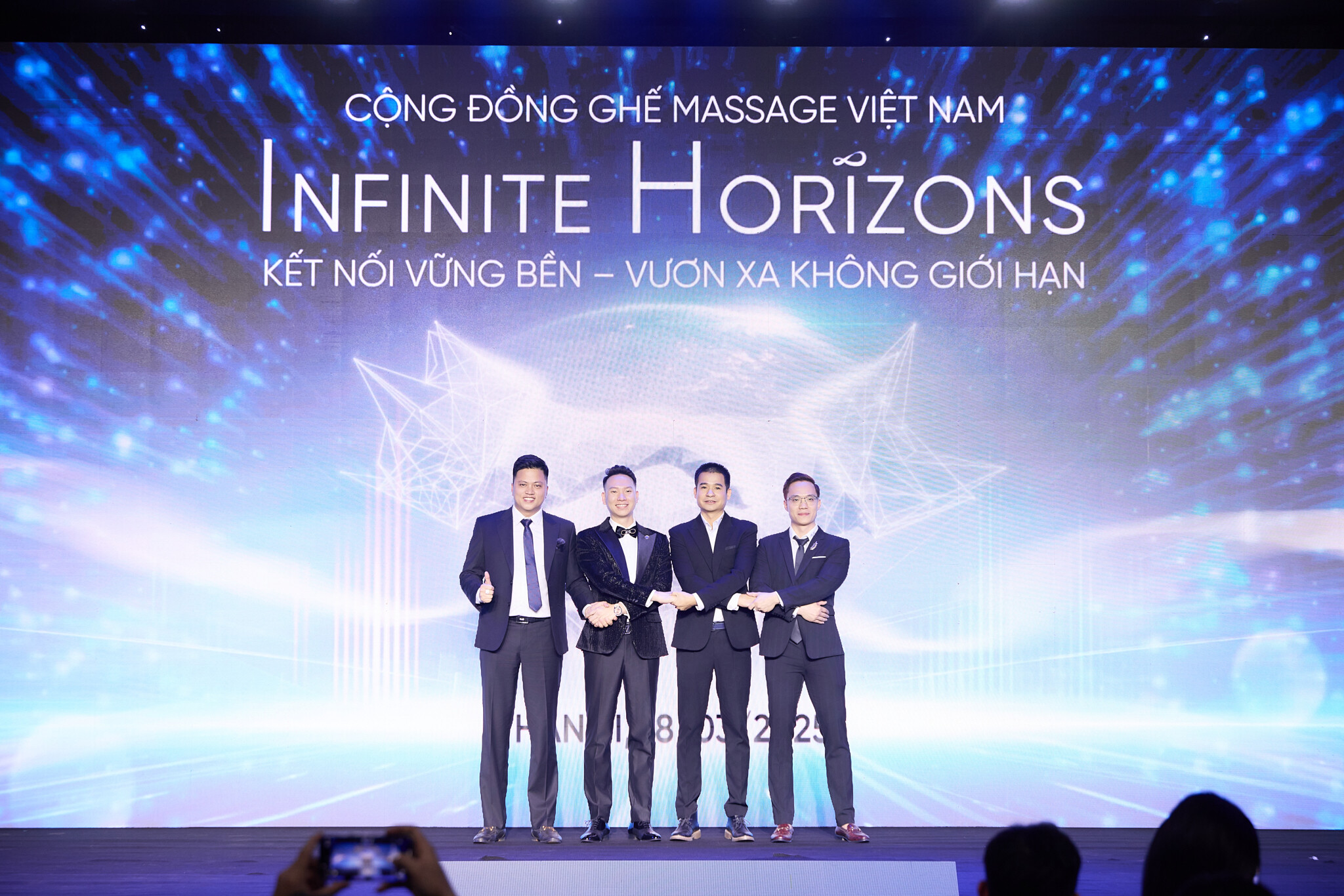 QUỐC TẾ KLC GROUP 9