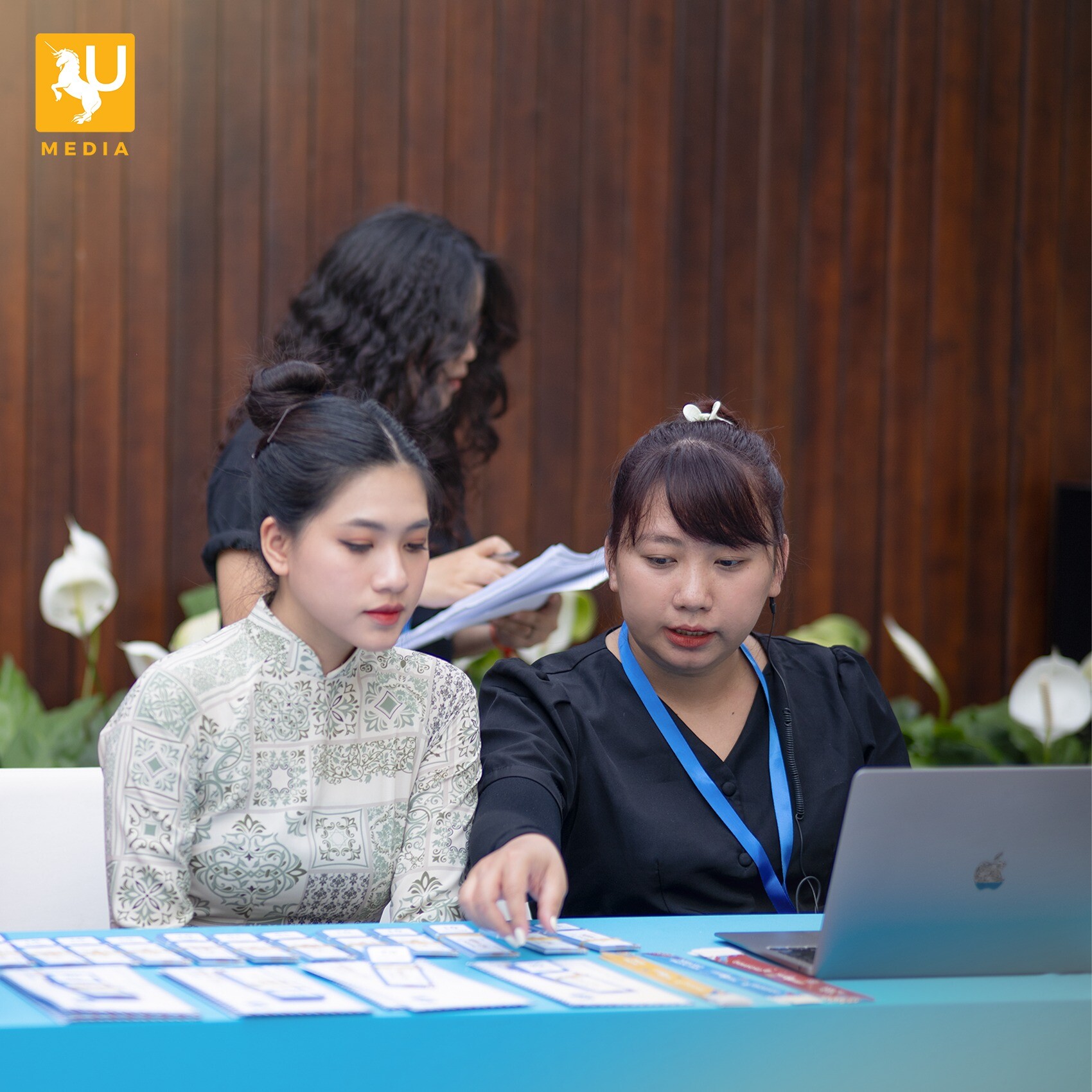 Công Nghệ Truyền Thông Dgroup 5