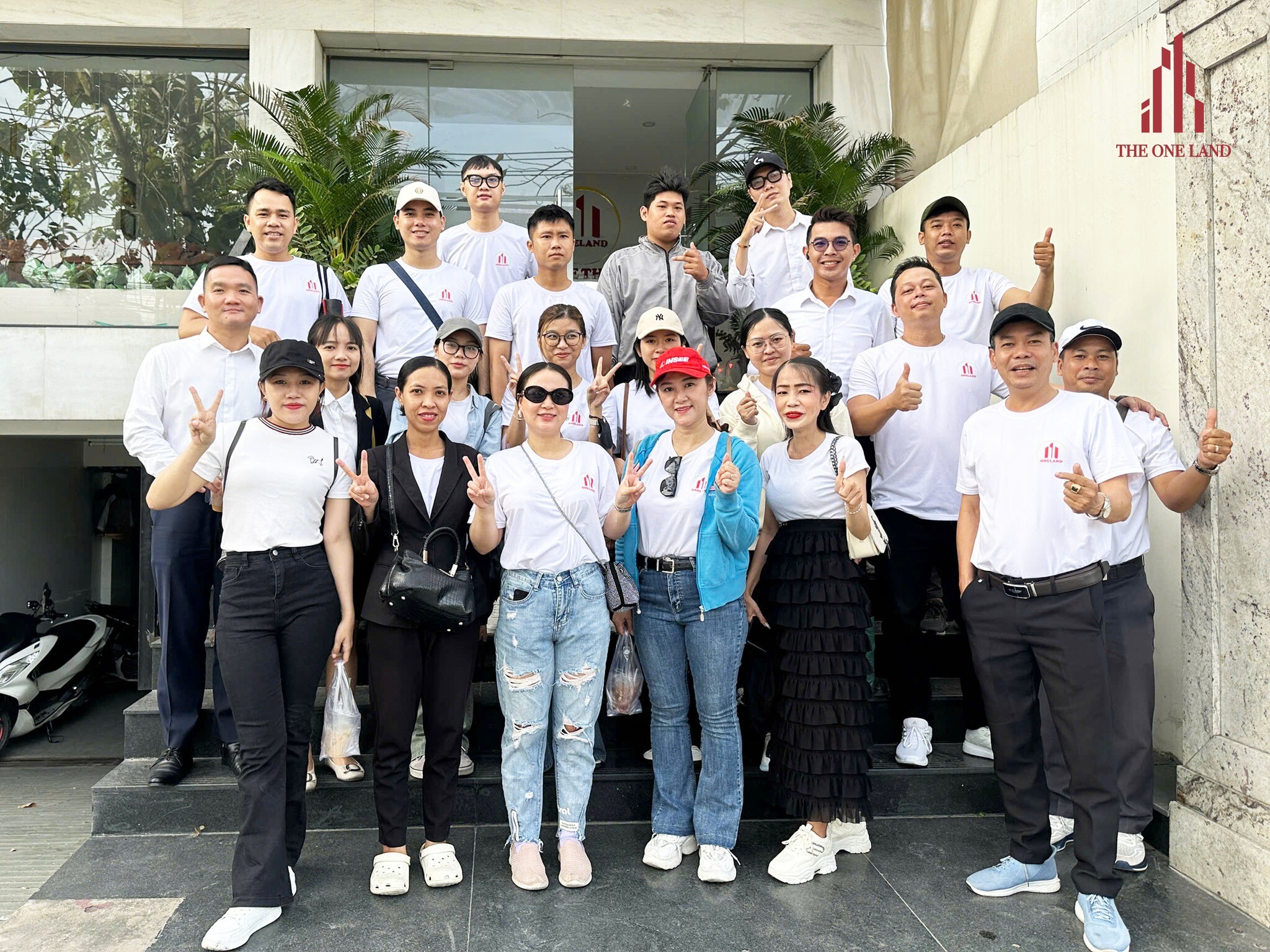 Đầu Tư Kinh Doanh Bất Động Sản The One 1