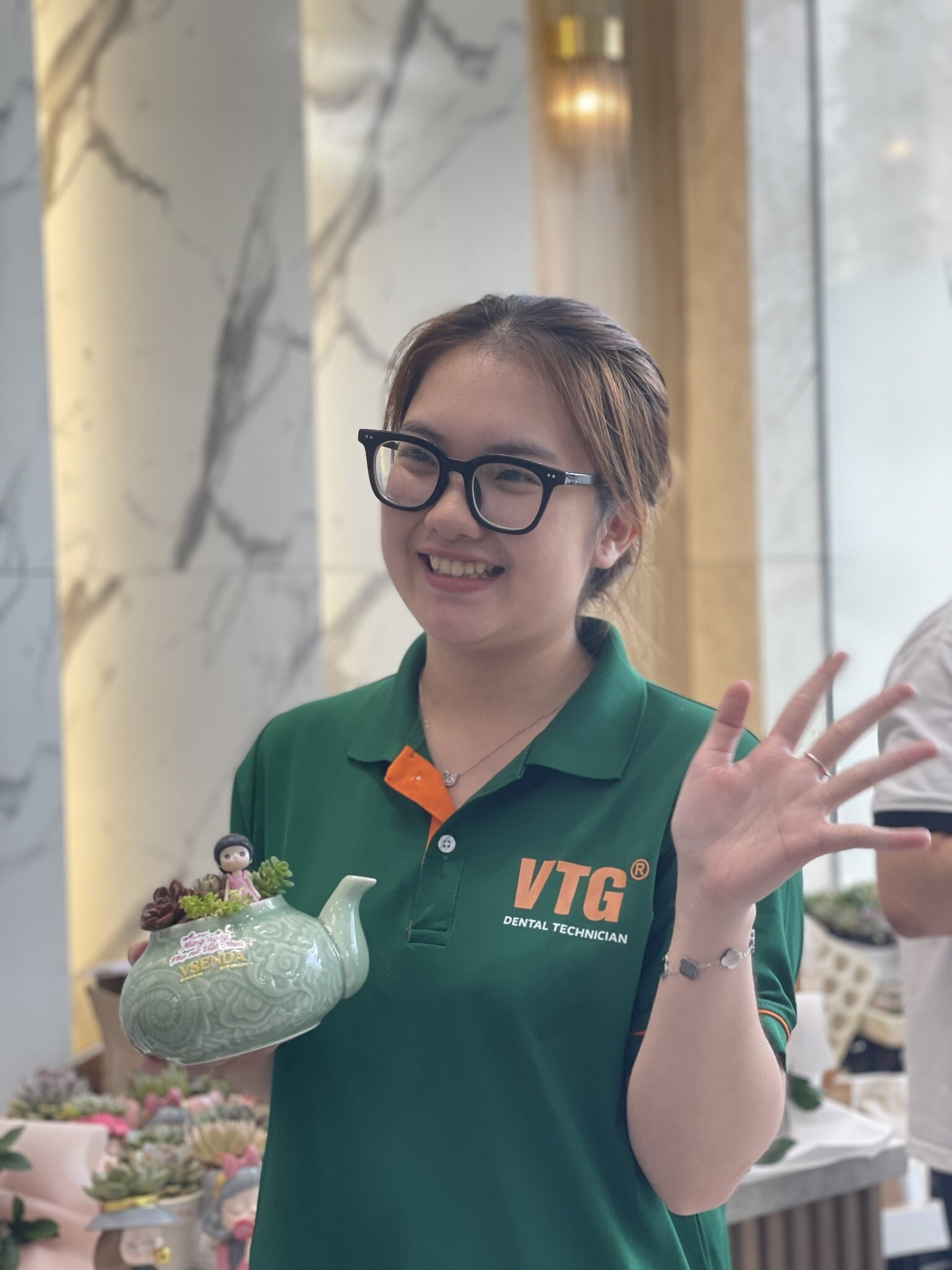 VIỆT TIÊN LAB GROUP 7