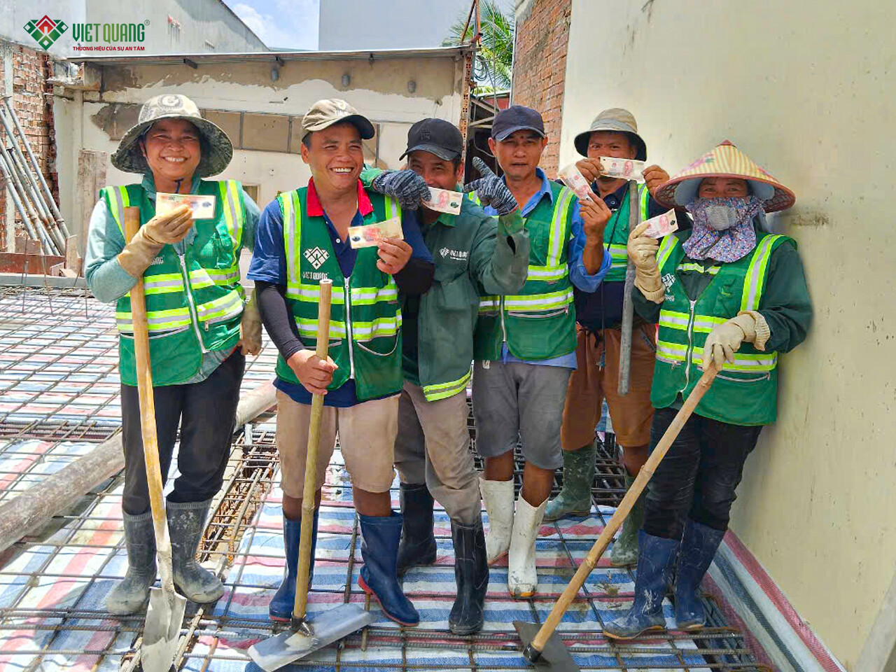 VIỆT QUANG GROUP 9