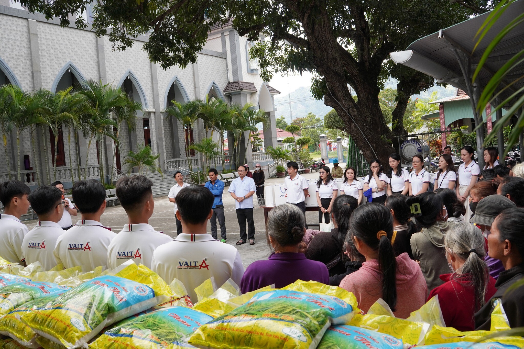 THƯƠNG MẠI - KỸ THUẬT CÔNG NGHIỆP VIỆT Á 4