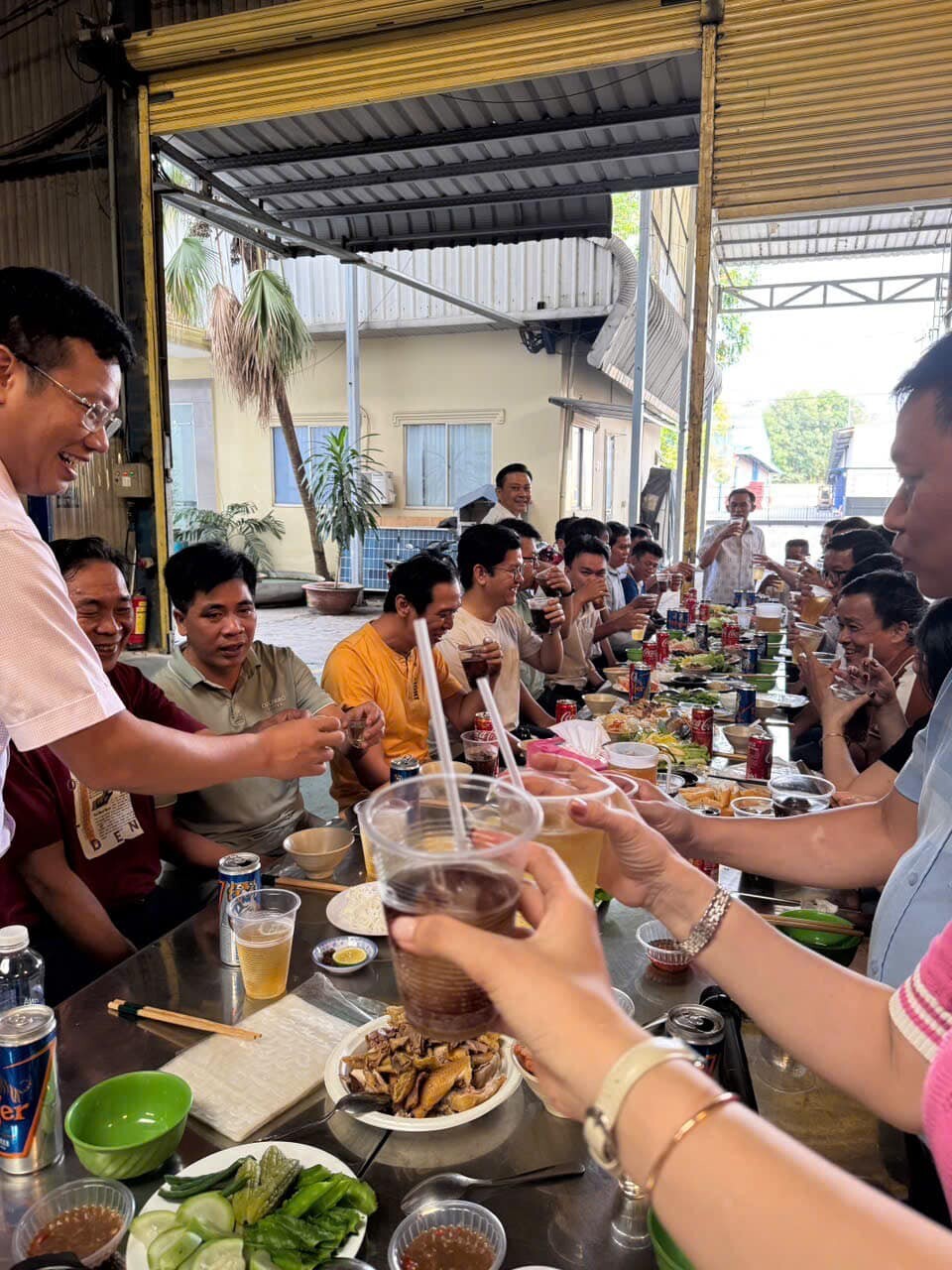 MÁY VÀ THIẾT BỊ CÔNG NGHỆ QUỐC TẾ 9