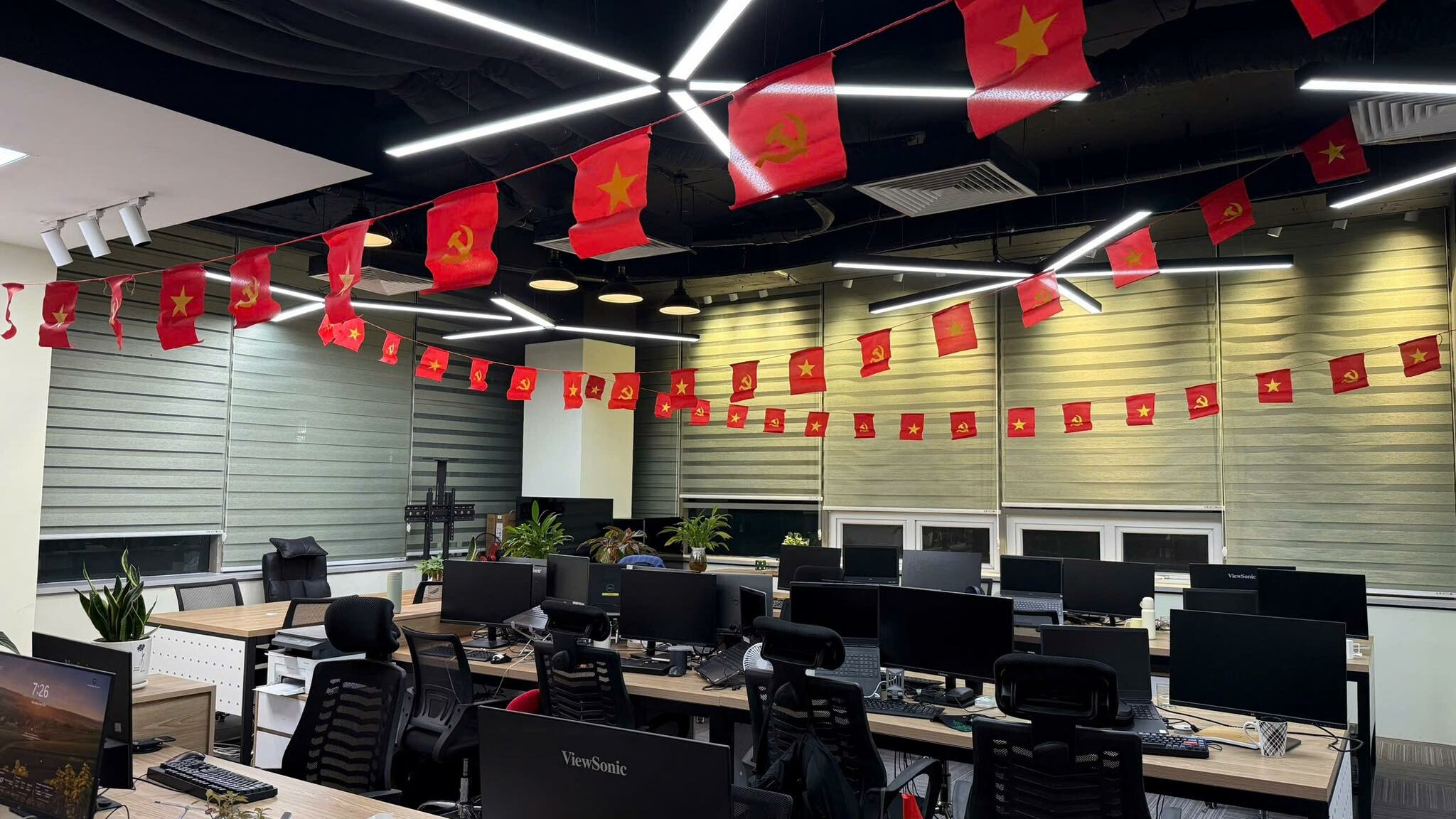 CÔNG NGHỆ TRINITY 13