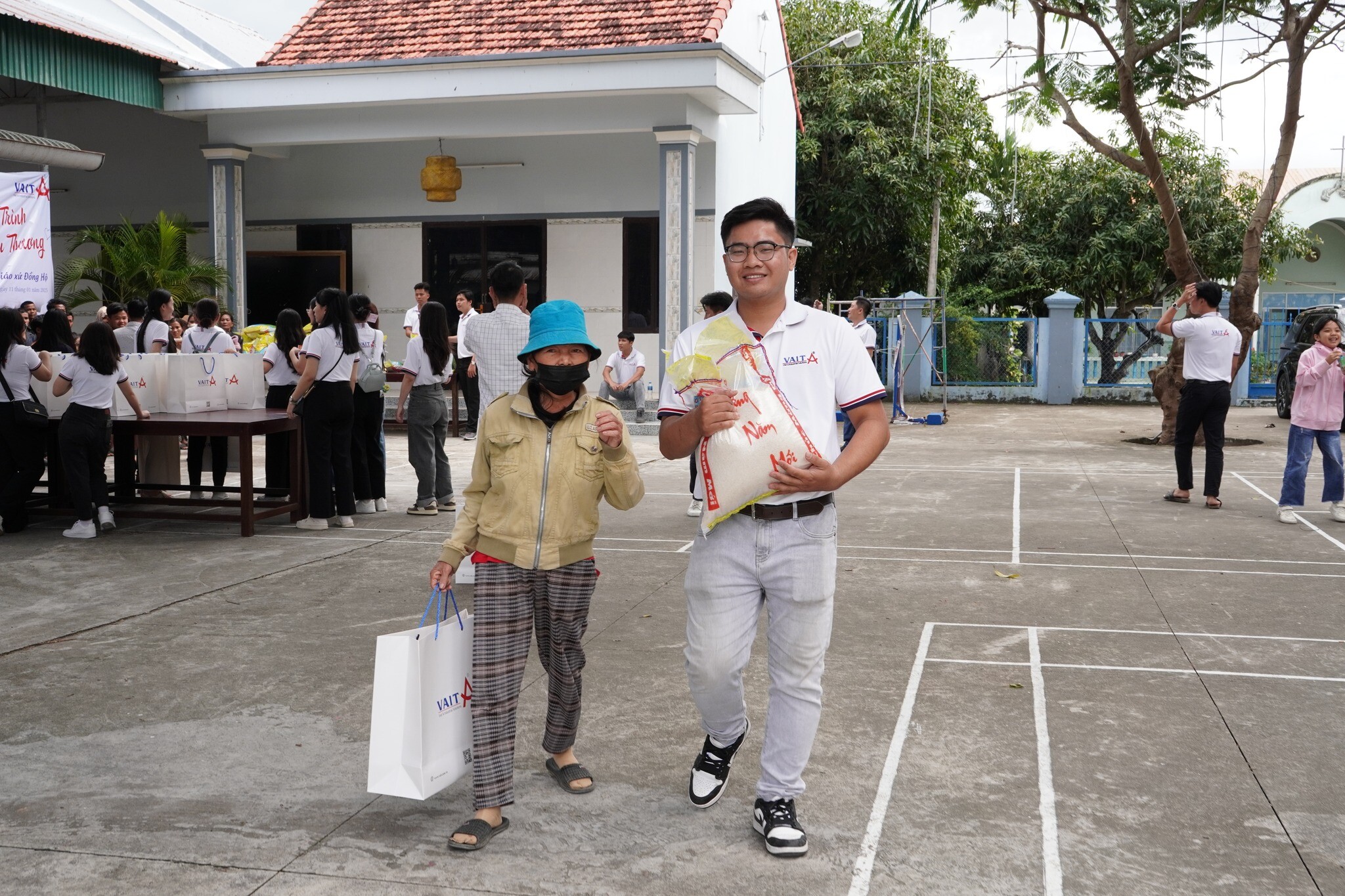 THƯƠNG MẠI - KỸ THUẬT CÔNG NGHIỆP VIỆT Á 1