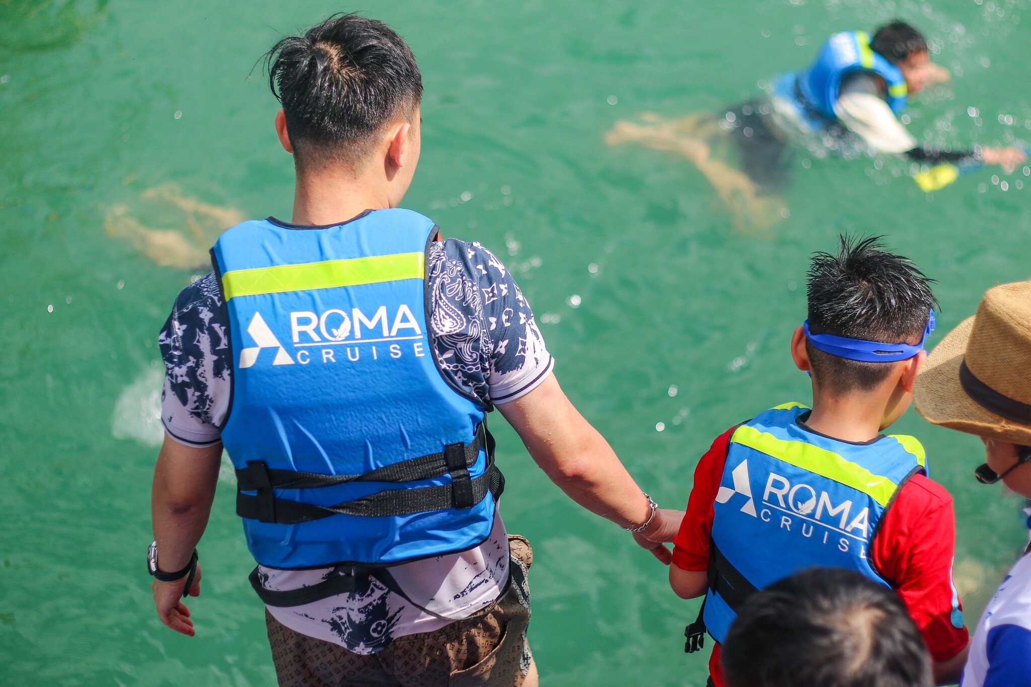 DU LỊCH AROMA VIỆT NAM - (Aroma Travel Vietnam) 15