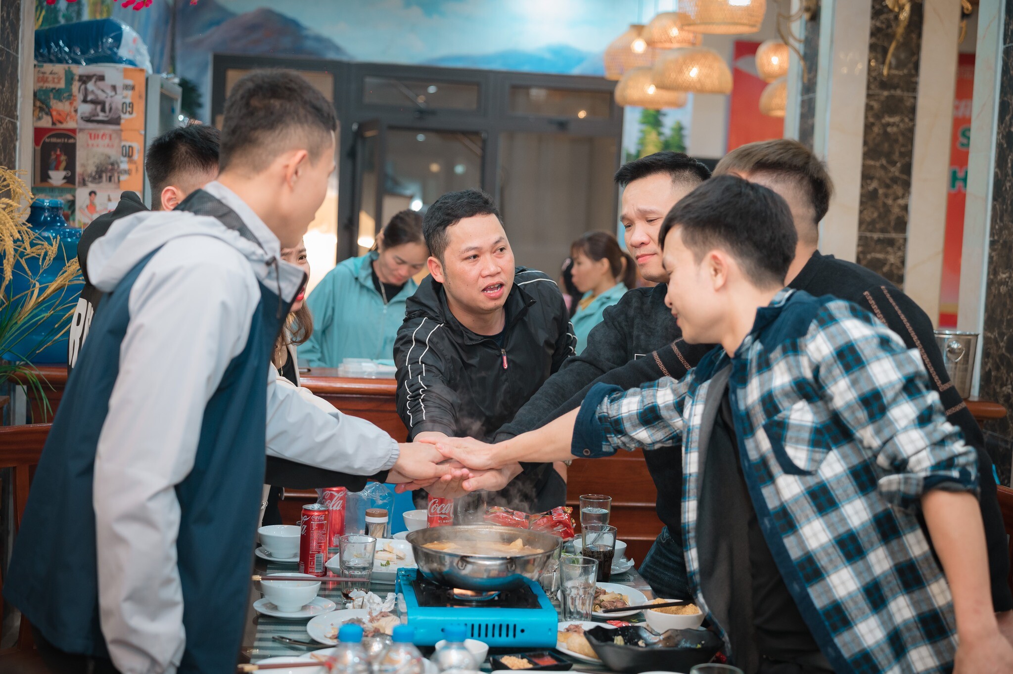 QUỐC TẾ BẢO HƯNG 11