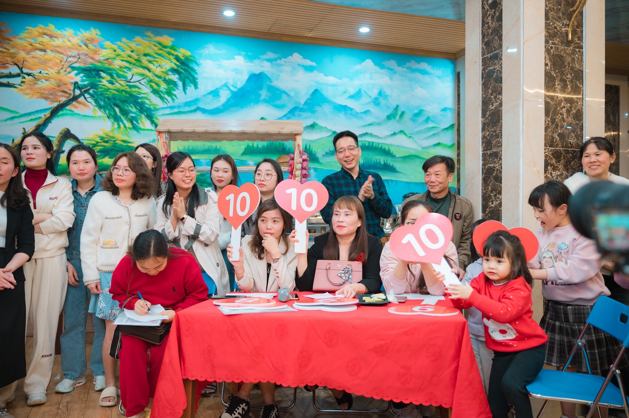 QUỐC TẾ BẢO HƯNG 12