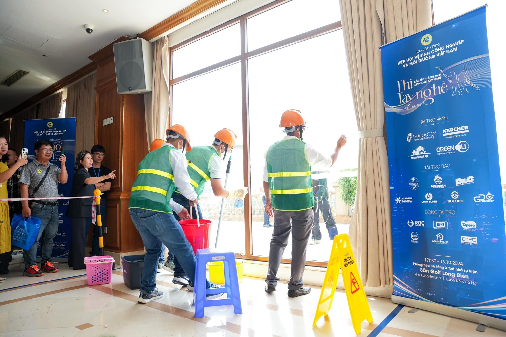 Công Ty TNHH Sao Tây Hồ (Sao Tây Hồ) 4