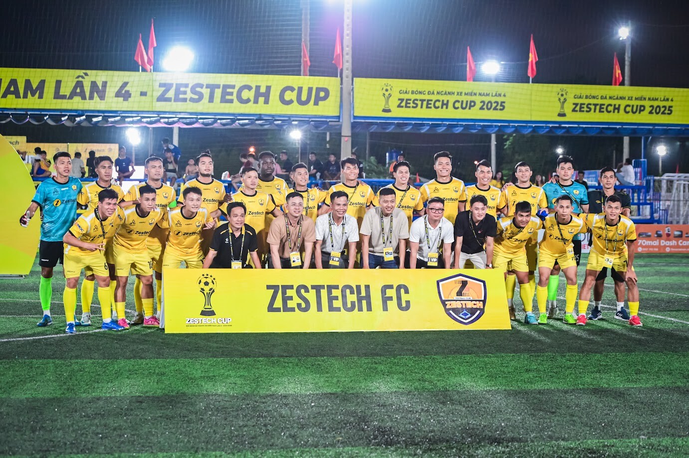 Thương Mại Xuất Nhập Khẩu Nội Thất Ô tô Quang Minh 7