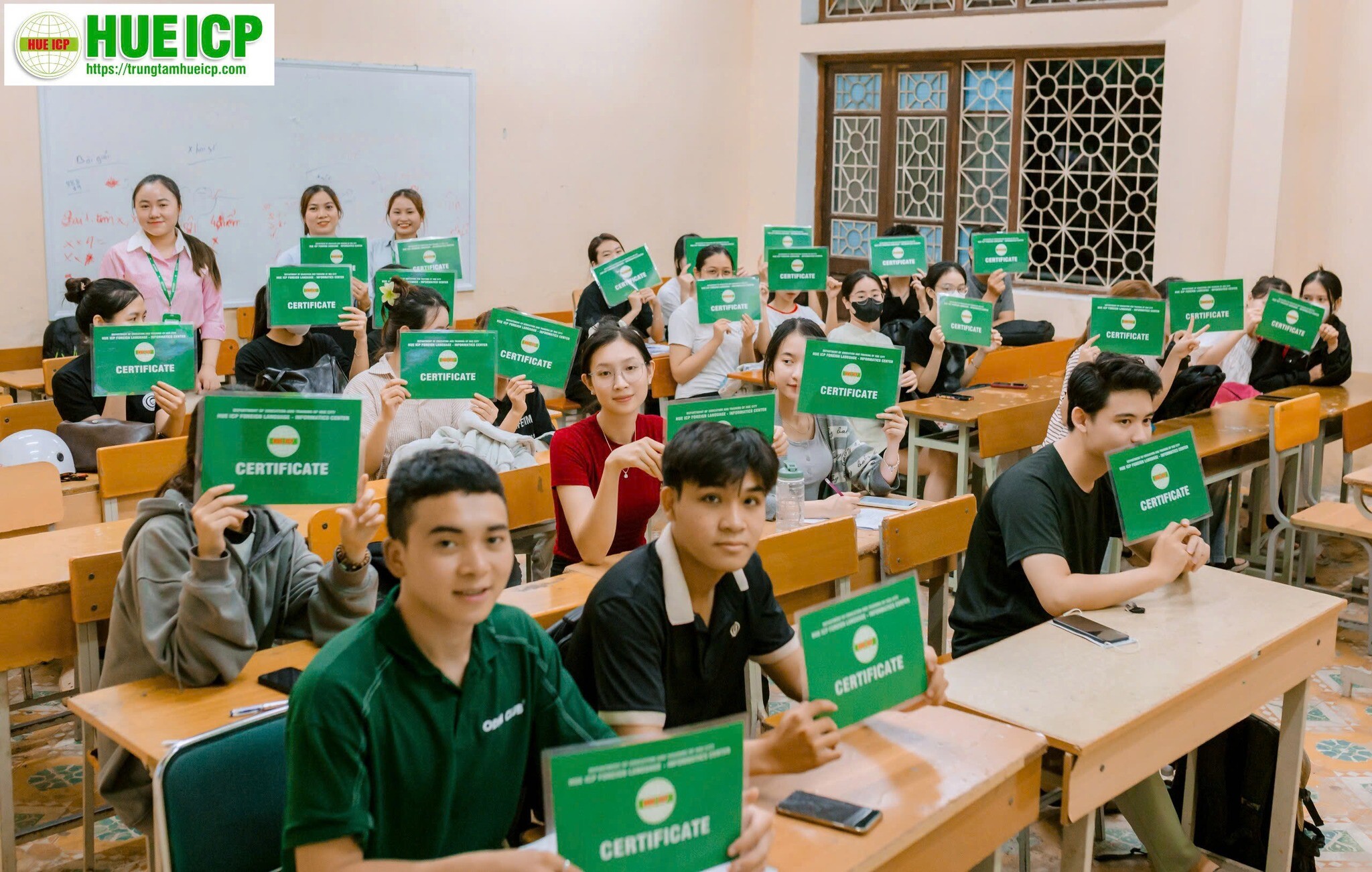 TRUNG TÂM NGOẠI NGỮ - TIN HỌC HUẾ ICP 11