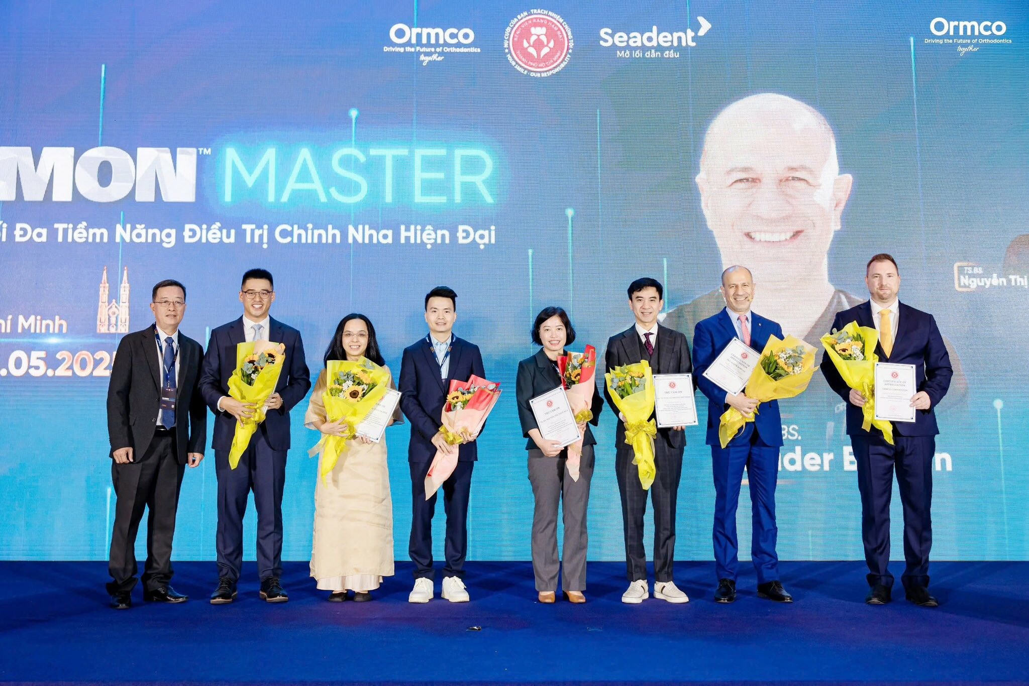 NHA KHOA THÚY ĐỨC 10