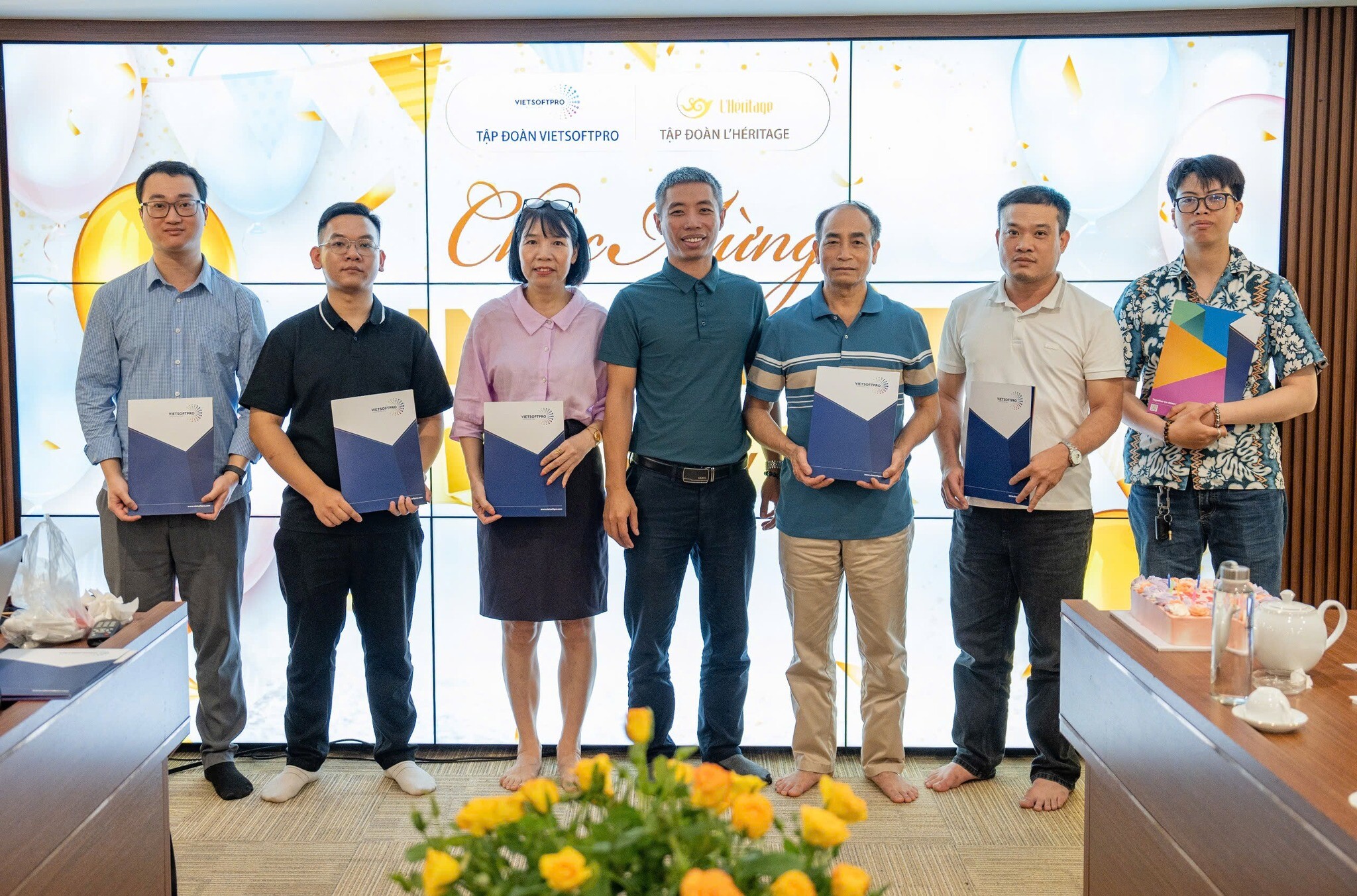 TẬP ĐOÀN VIETSOFTPRO 7