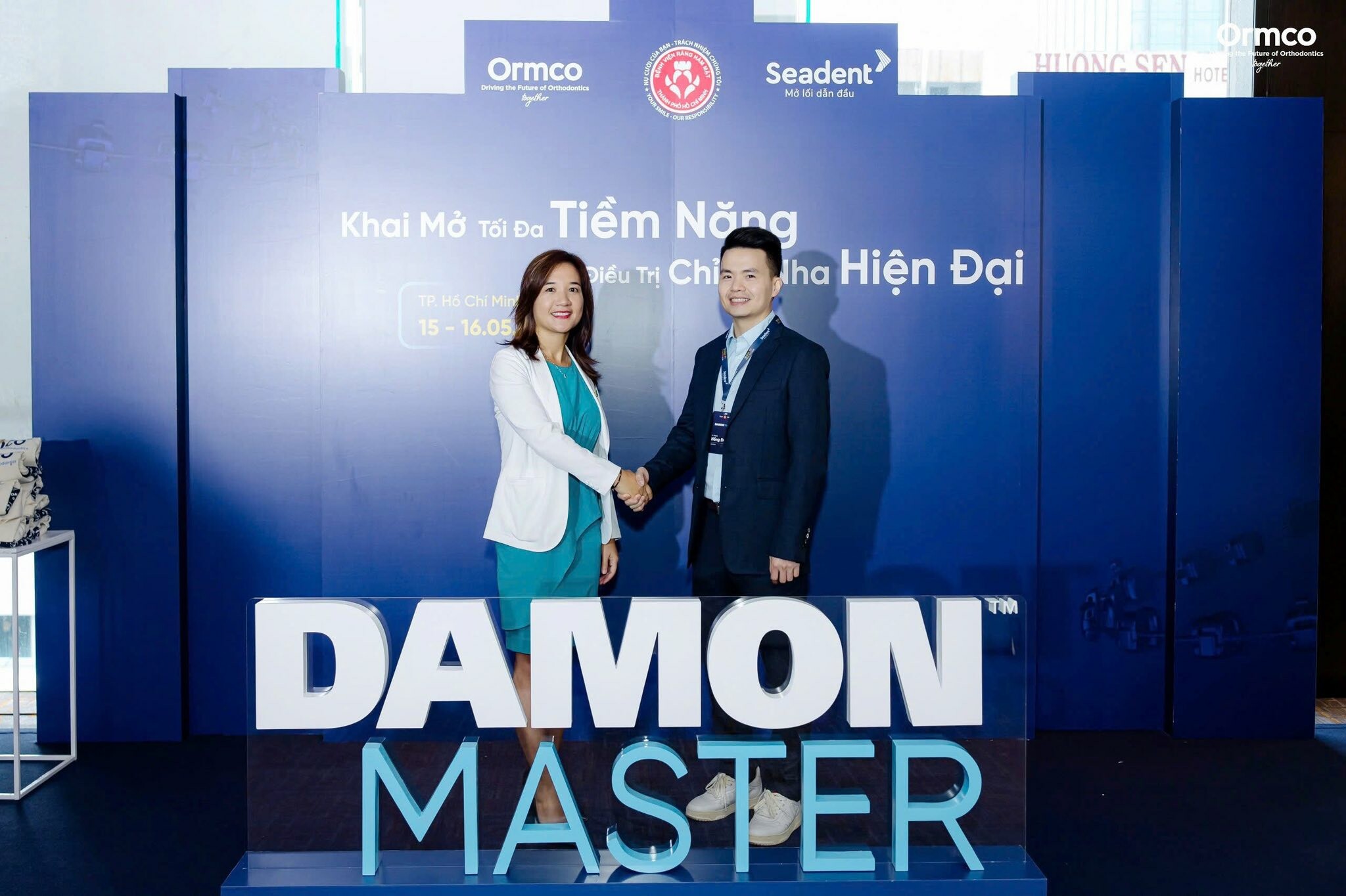 NHA KHOA THÚY ĐỨC 12