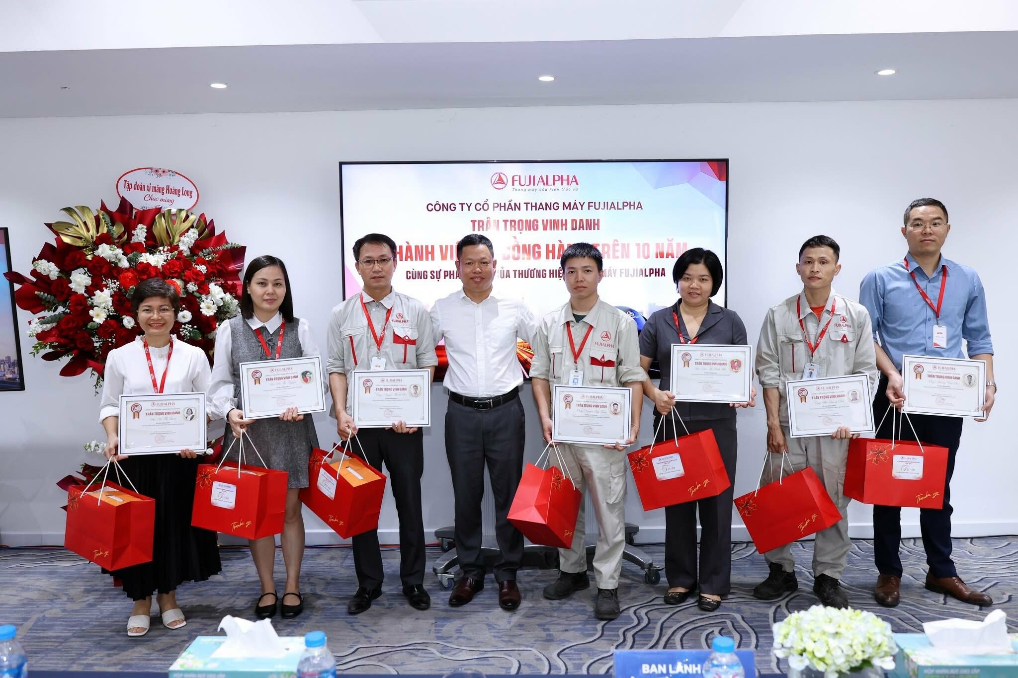 Thang Máy FujiAlpha 8