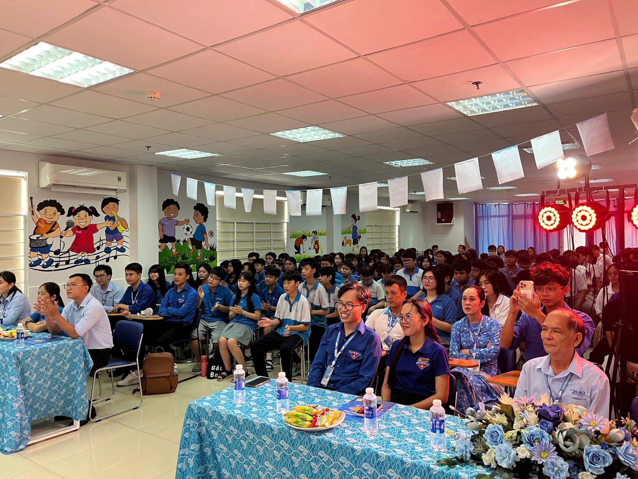 TRƯỜNG TIỂU HỌC, THCS VÀ THPT QUỐC TẾ HÒA BÌNH 2