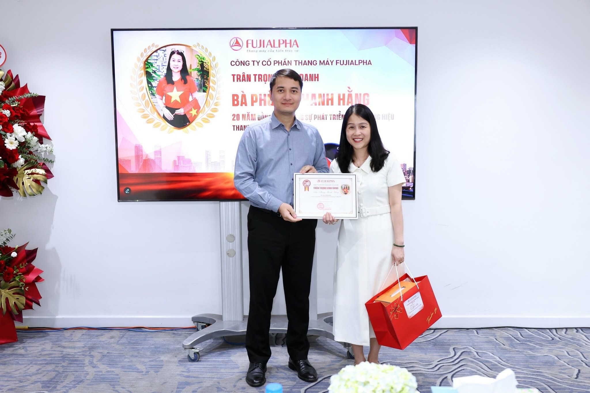 Thang Máy FujiAlpha 11