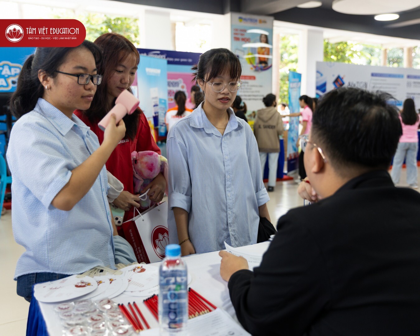 GIÁO DỤC TÂM VIỆT 1