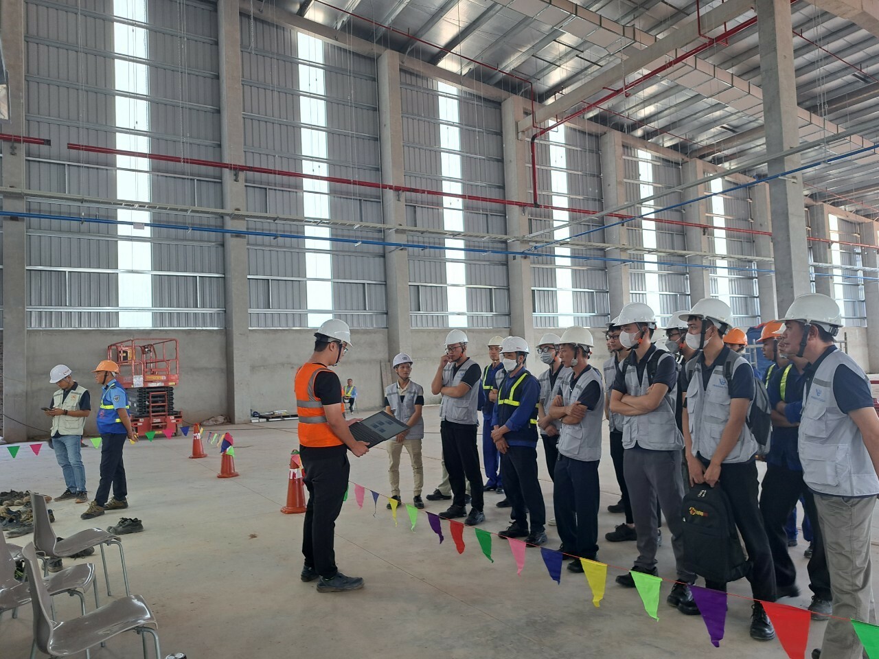 CÔNG TY TNHH VINMANUTECH 3